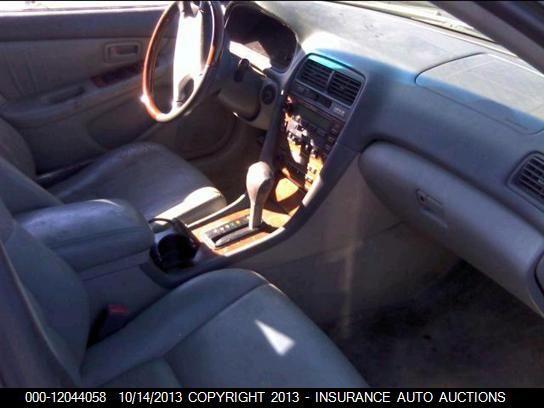 2001 Lexus Es 300 Sedan vin: JT8BF28G910291036
