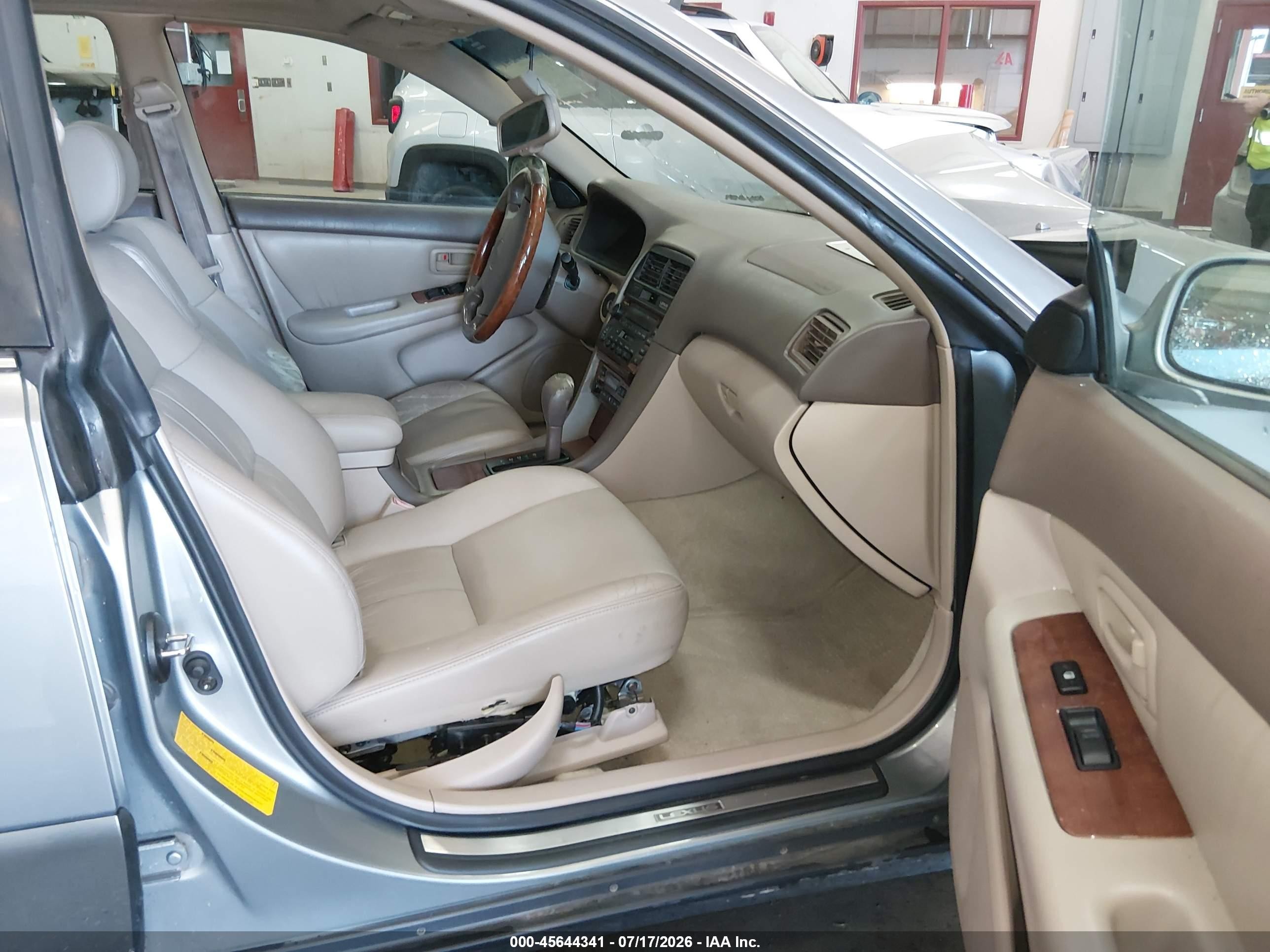 2001 Lexus Es 300   Серый vin: JT8BF28G910333141