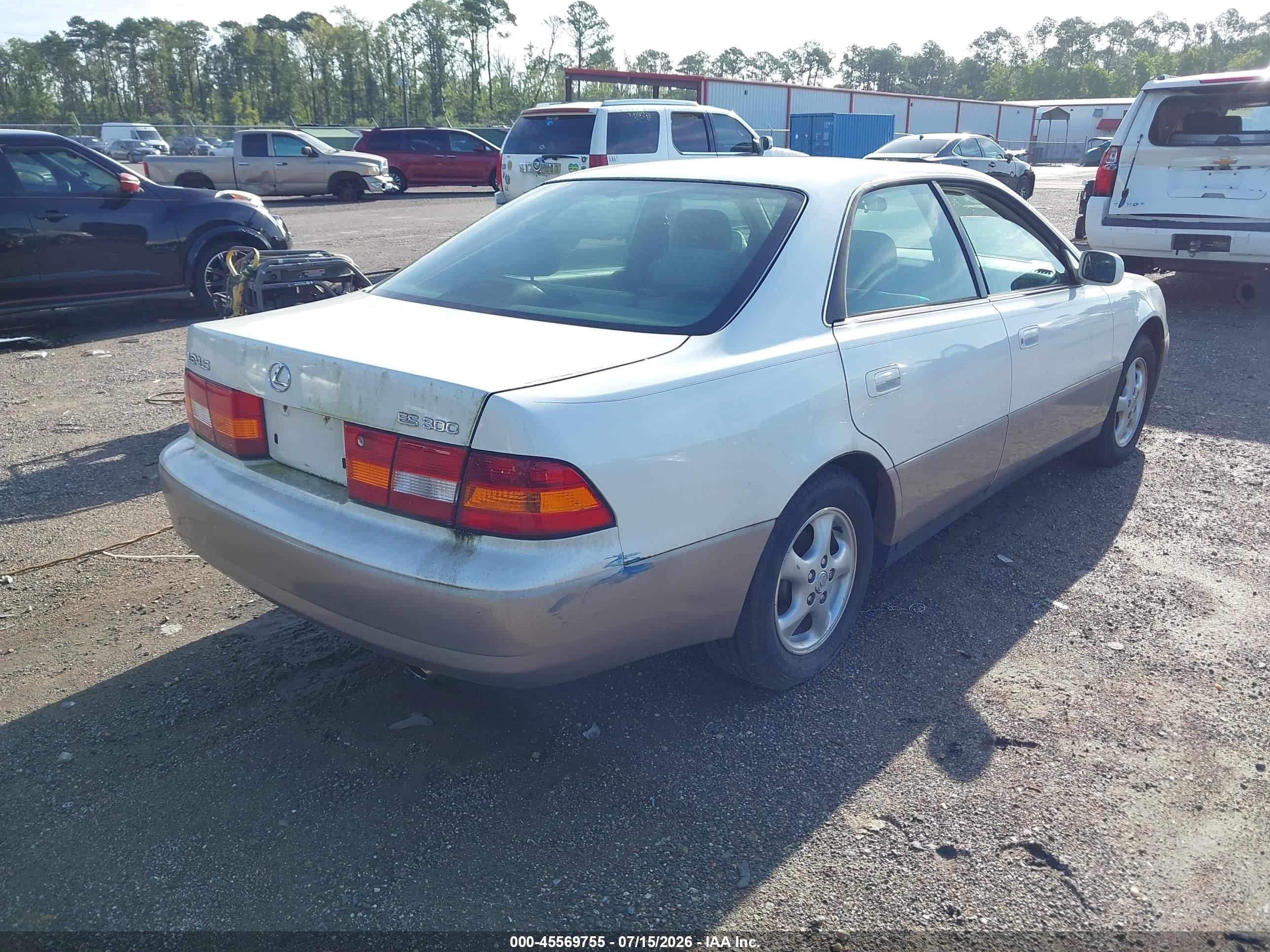 1998 Lexus Es 300   White vin: JT8BF28G9W0138793