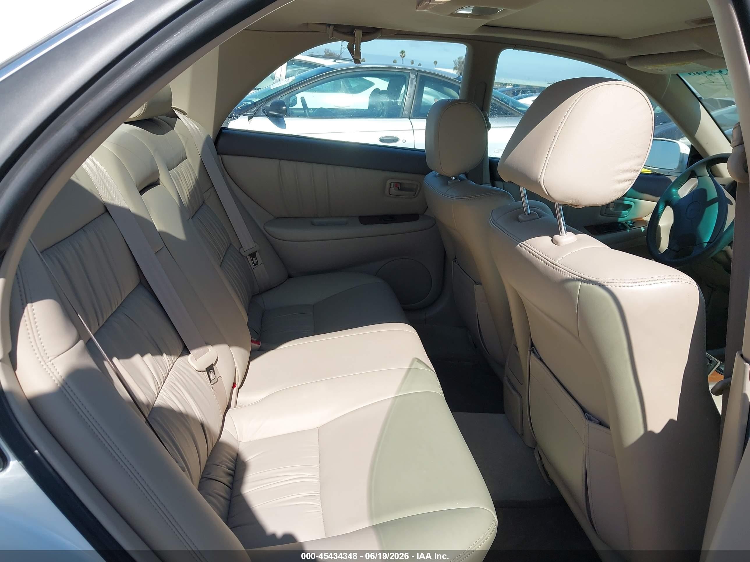 1998 Lexus Es 300   White vin: JT8BF28G9W0143685
