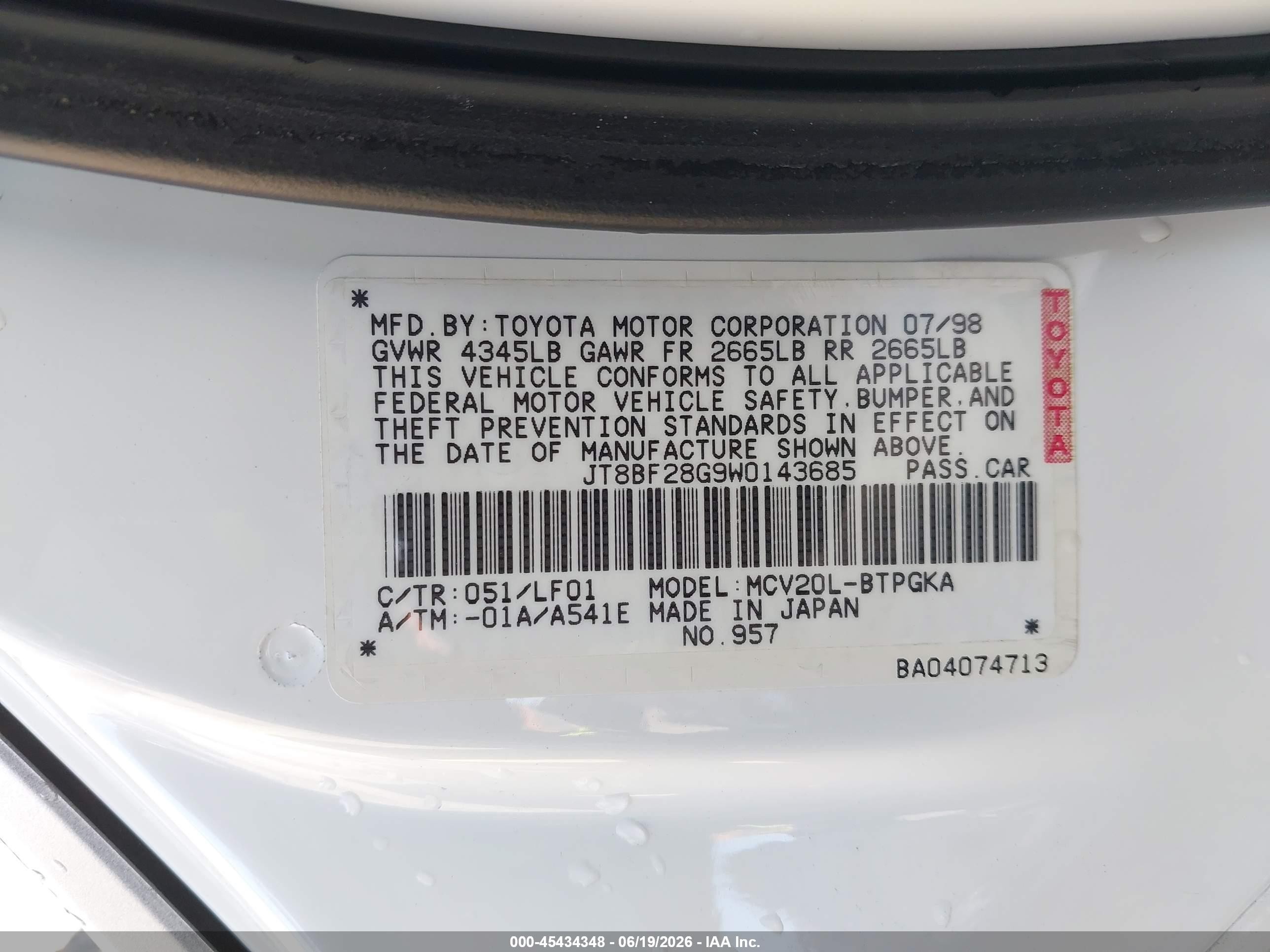 1998 Lexus Es 300   White vin: JT8BF28G9W0143685
