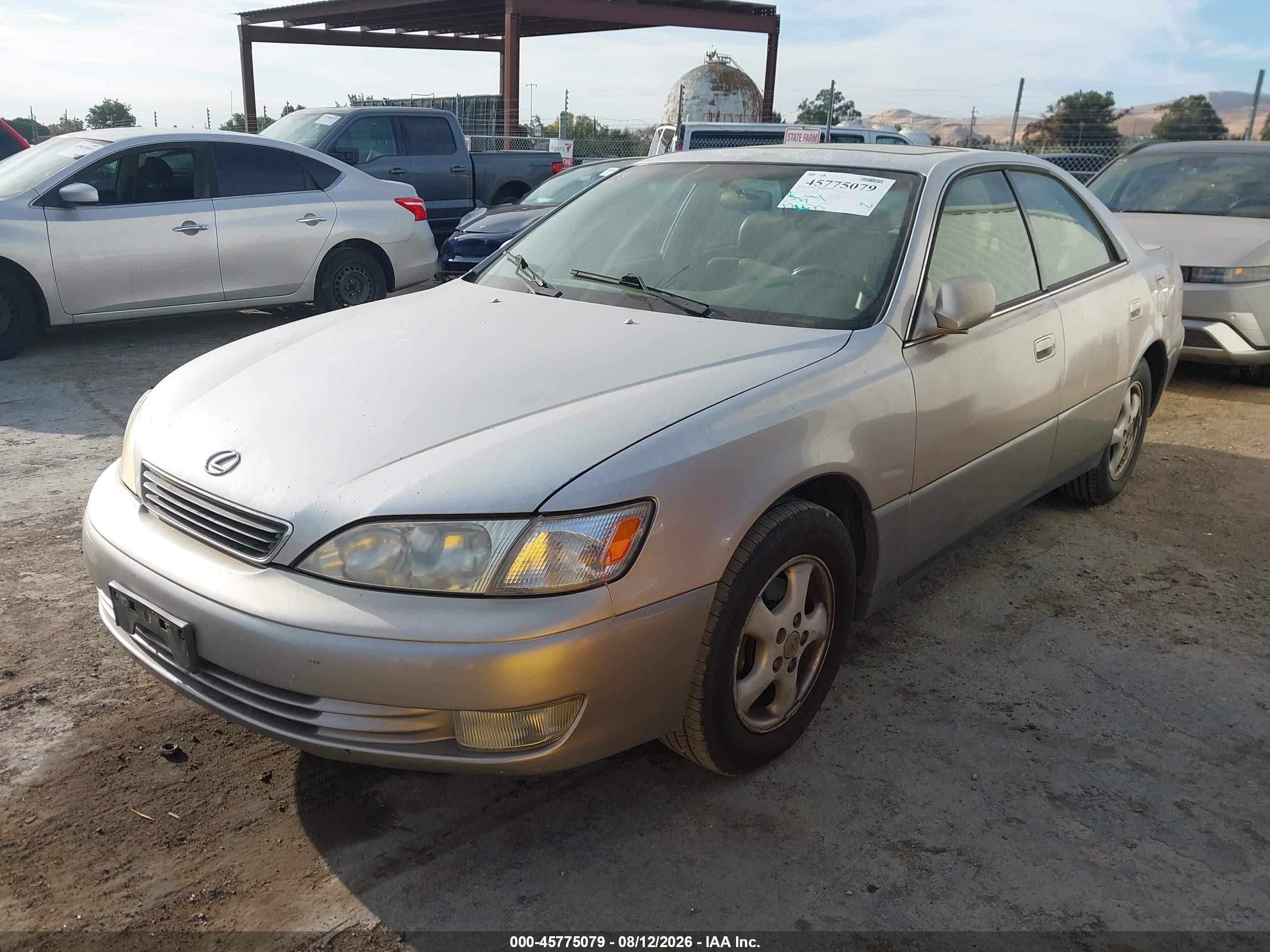 1998 Lexus Es 300   Beige vin: JT8BF28G9W5040737