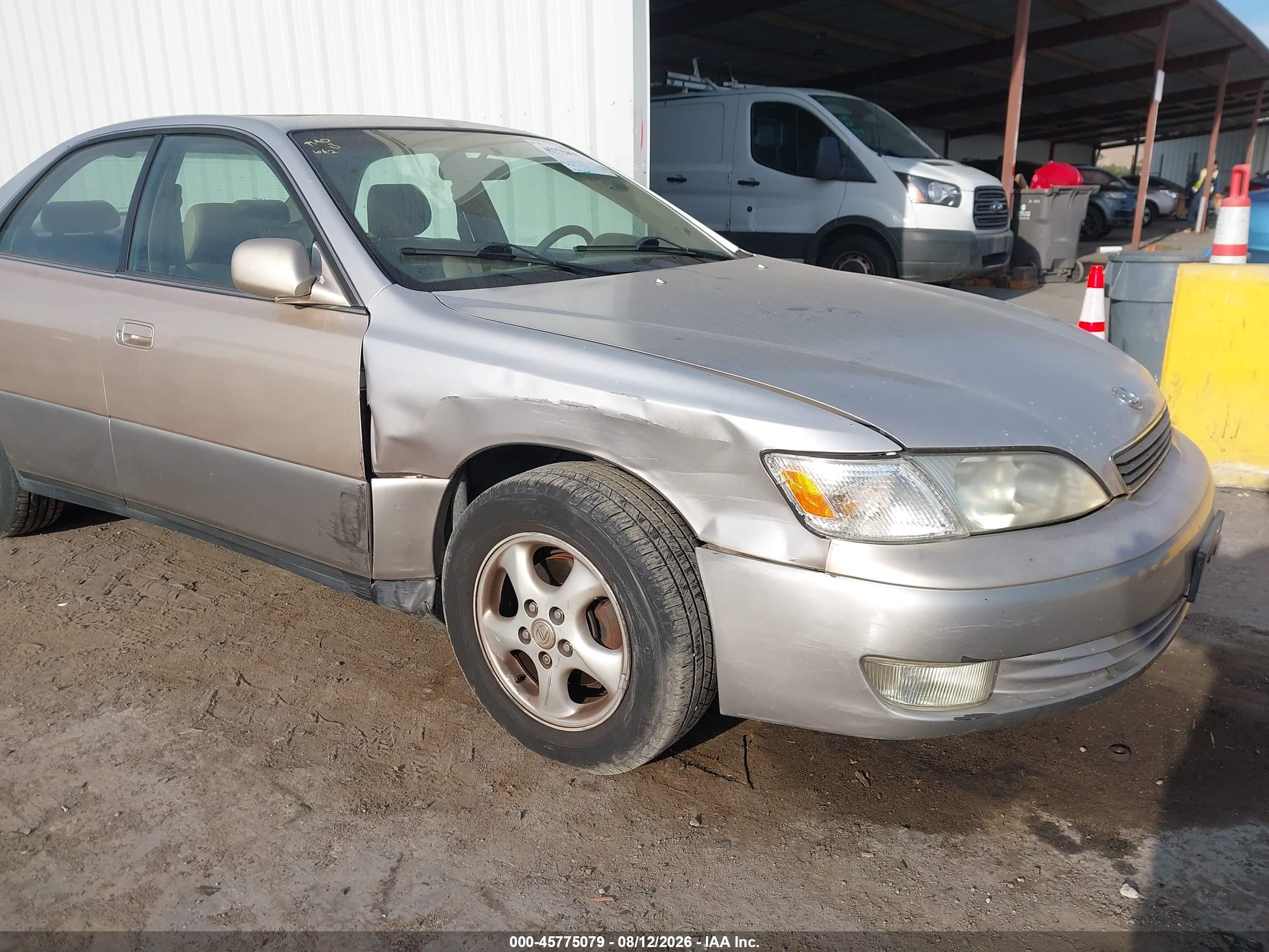 1998 Lexus Es 300   Beige vin: JT8BF28G9W5040737