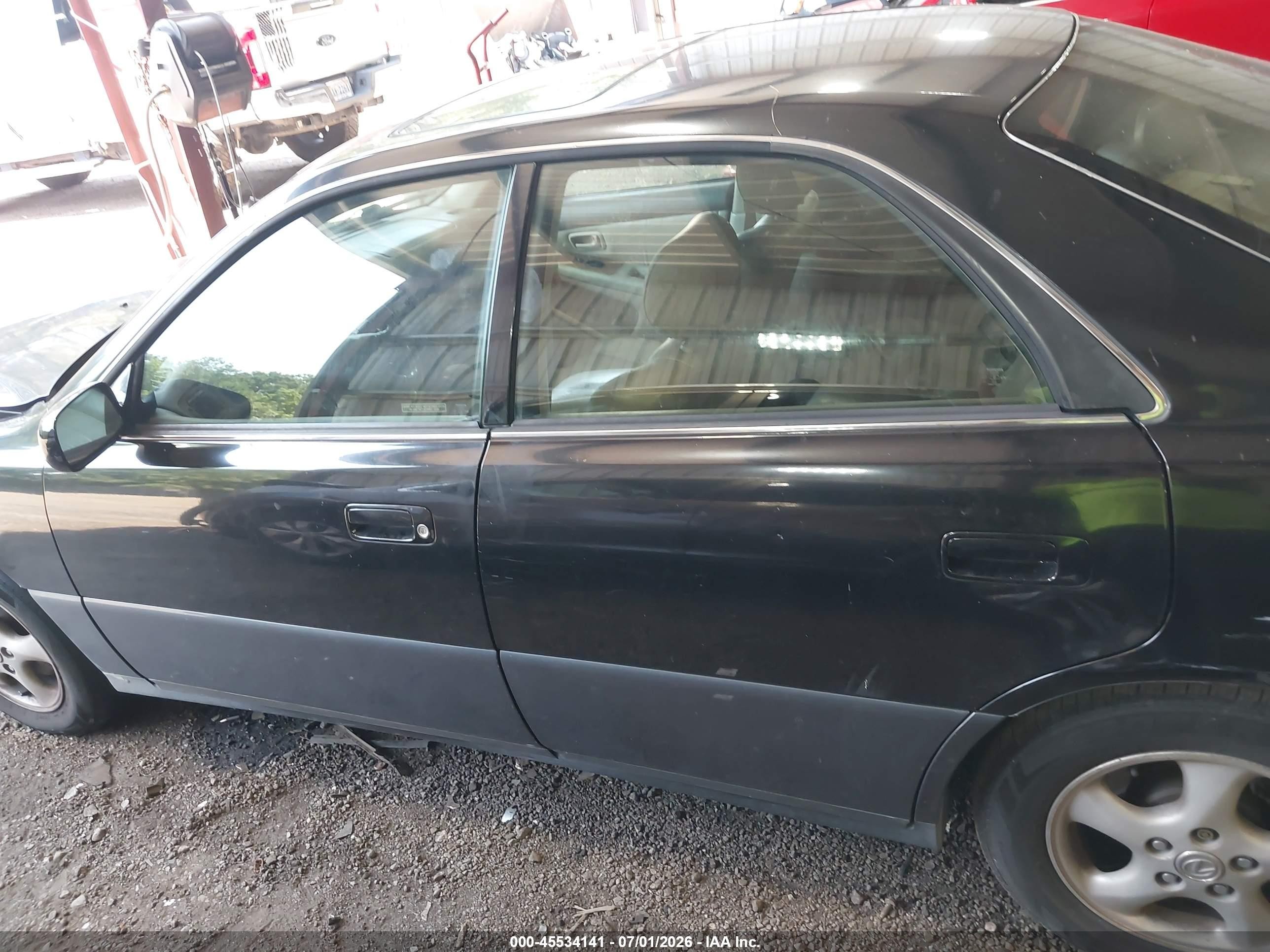 1998 Lexus Es 300   Black vin: JT8BF28G9W5042794