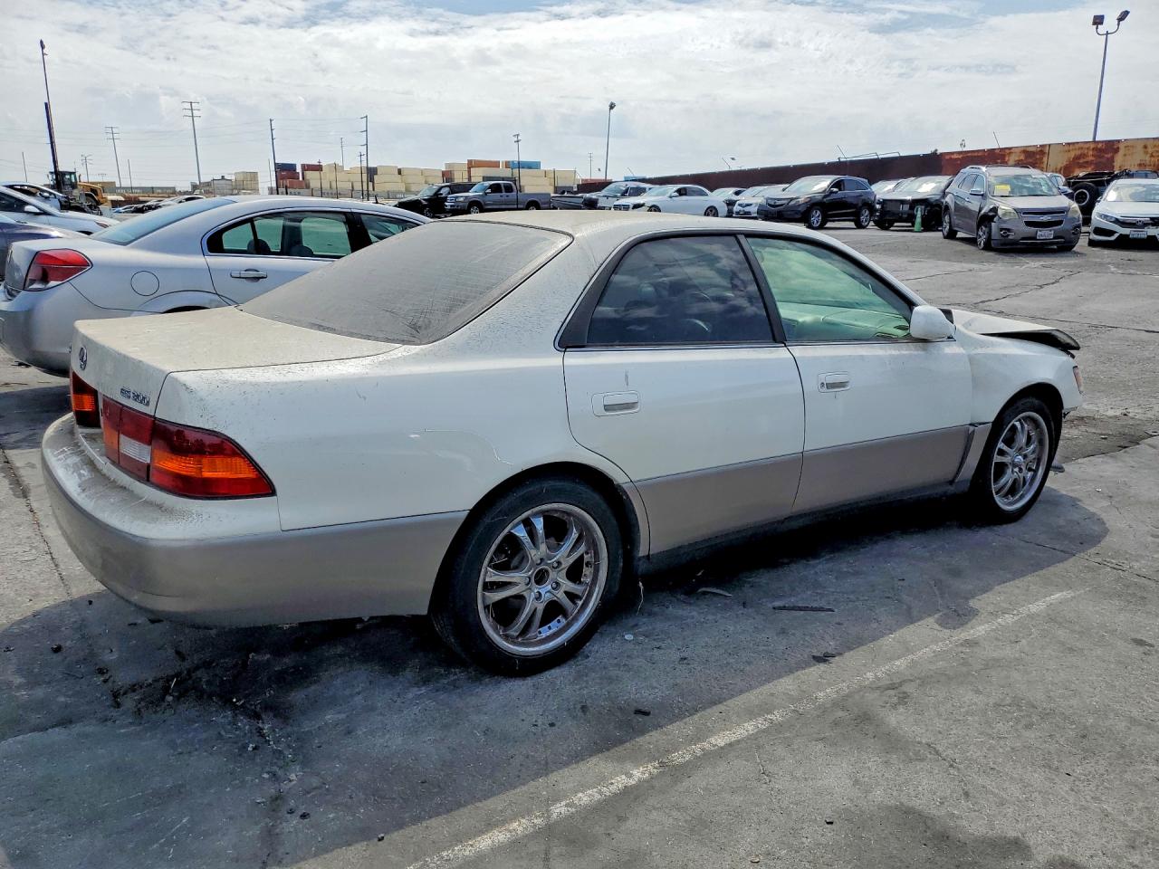 1999 Lexus Es 300 Two Tone vin: JT8BF28G9X5055739