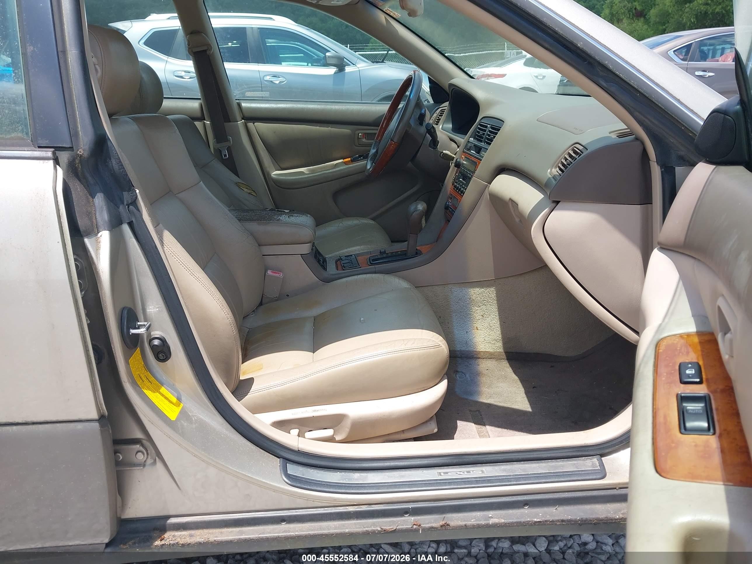 2000 Lexus Es 300 Gold vin: JT8BF28G9Y5097538
