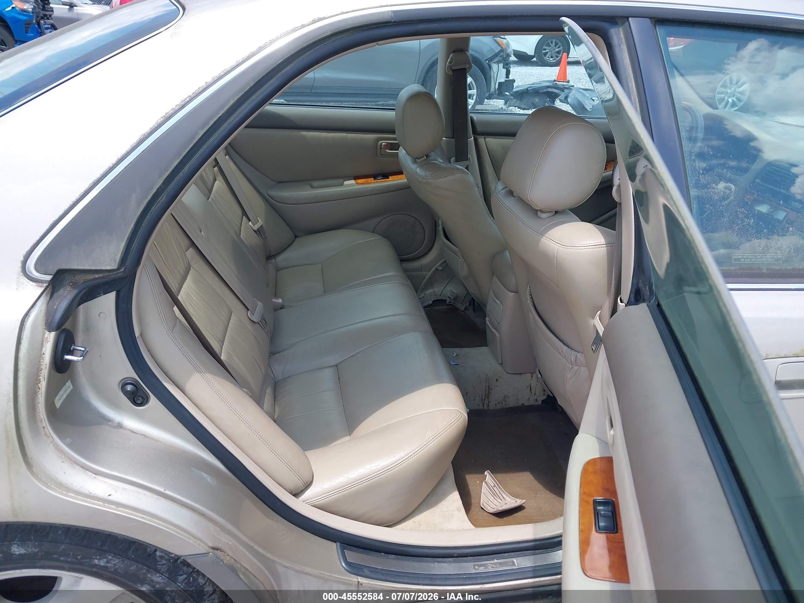 2000 Lexus Es 300 Gold vin: JT8BF28G9Y5097538