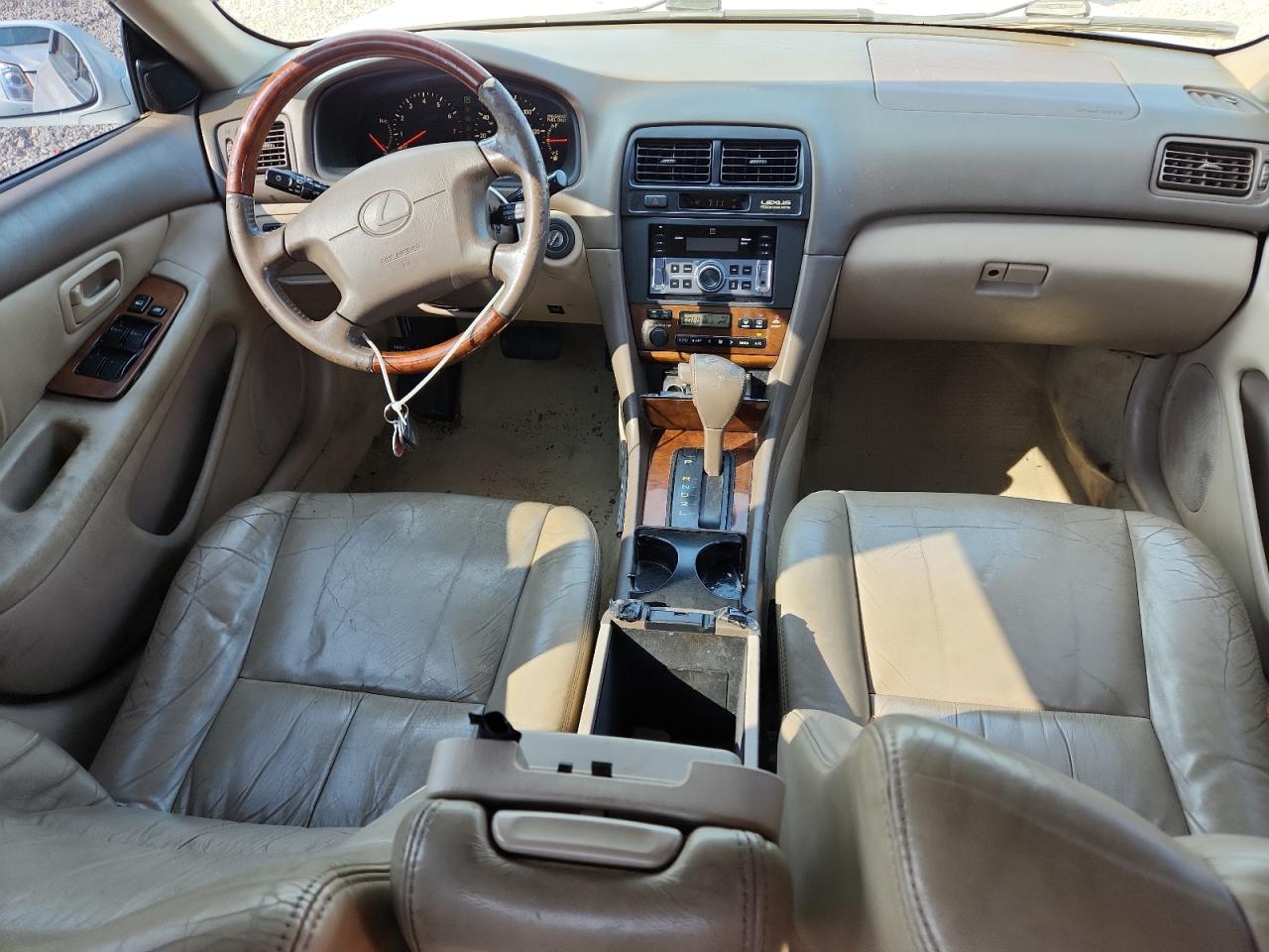 2001 Lexus Es 300 White vin: JT8BF28GX15104034