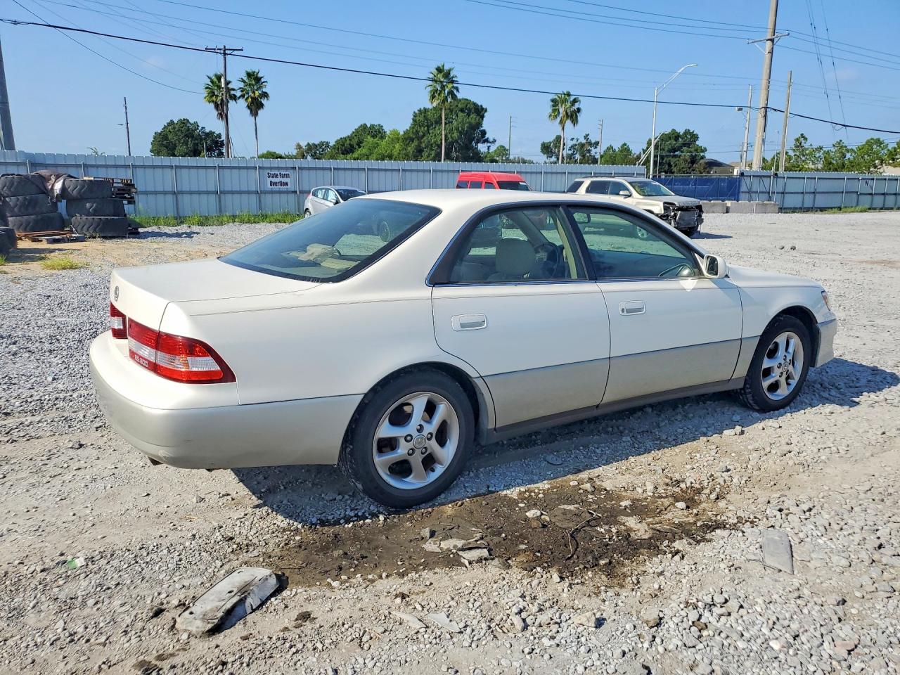 2001 Lexus Es 300 White vin: JT8BF28GX15105801