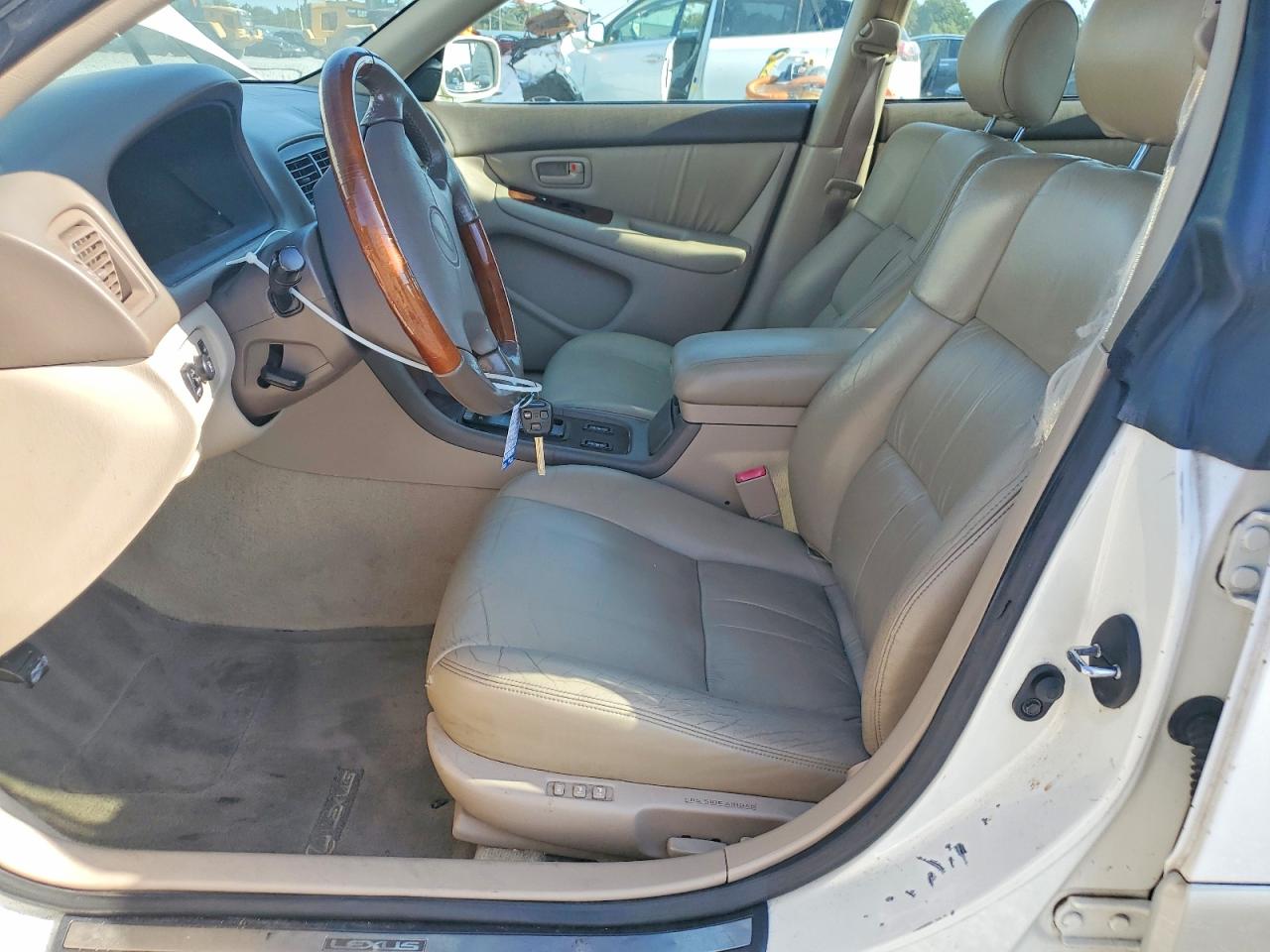 2001 Lexus Es 300 White vin: JT8BF28GX15105801