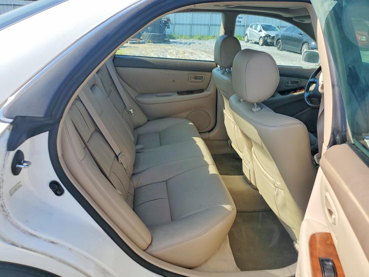 2001 Lexus Es 300 White vin: JT8BF28GX15105801