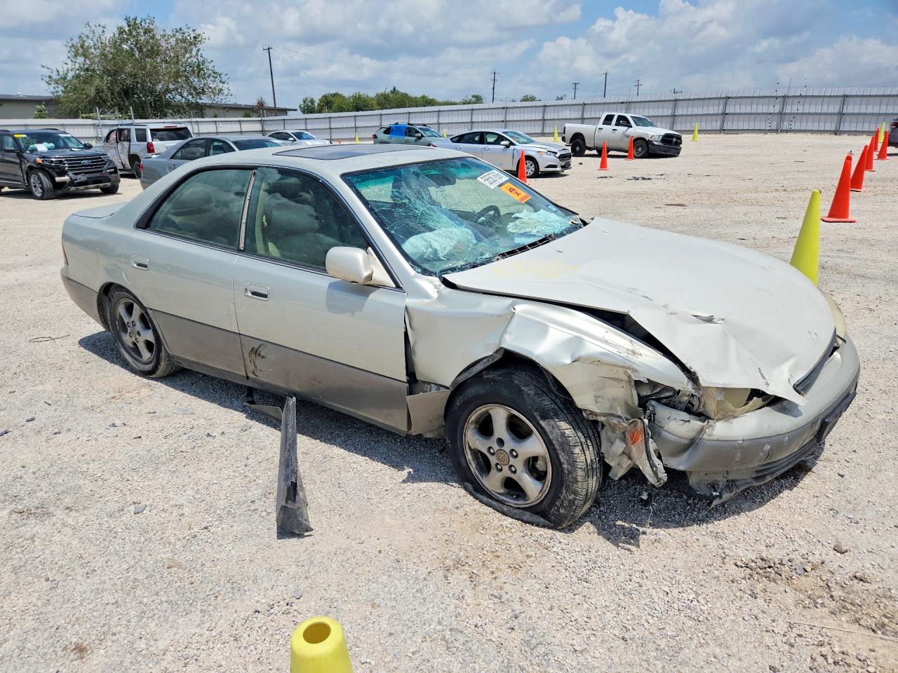 1998 Lexus Es 300 Бежевый vin: JT8BF28GXW0126474