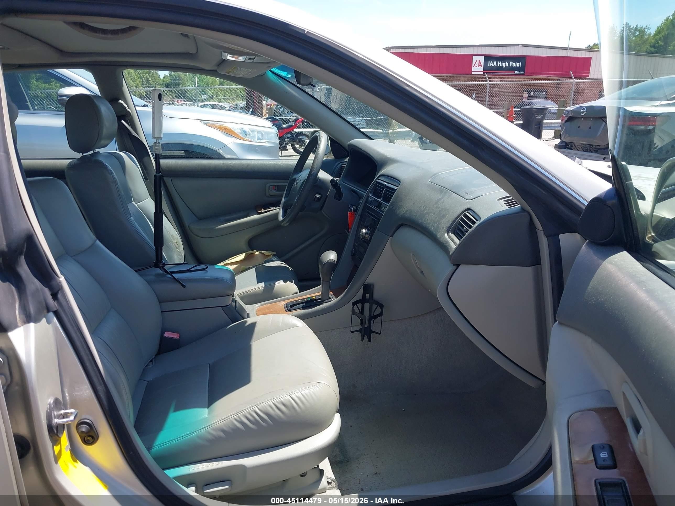 1998 Lexus Es 300   Silver vin: JT8BF28GXW5042514