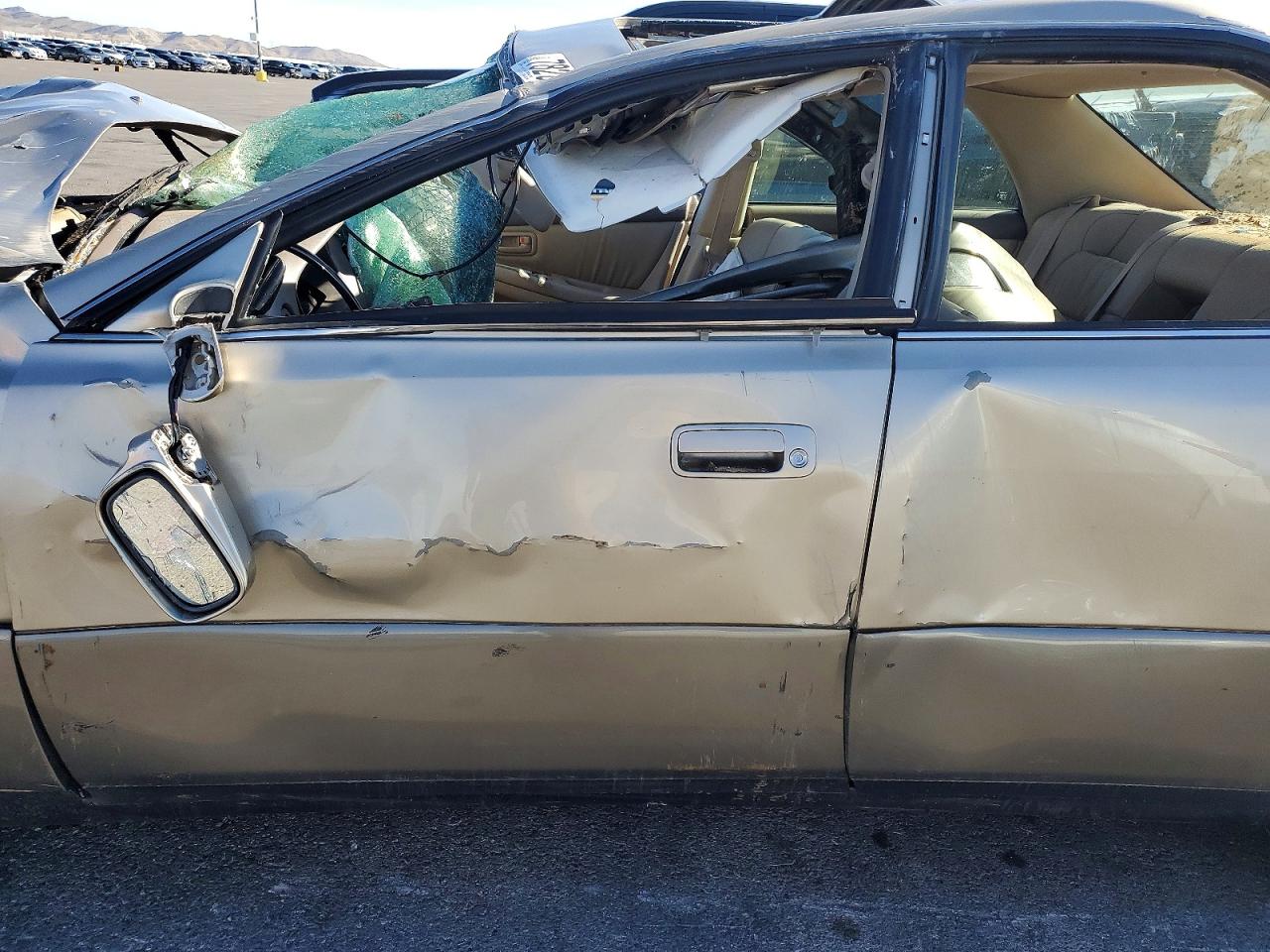 2000 Lexus Es 300 Base Gold vin: JT8BF28GXY0265071