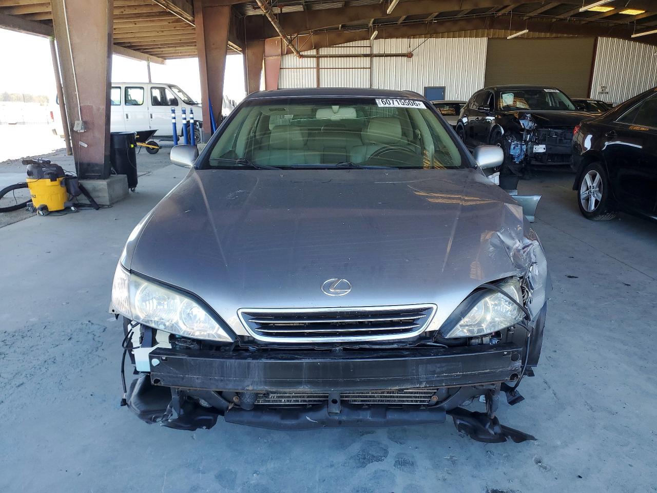2000 Lexus Es 300 Серый vin: JT8BF28GXY5089190