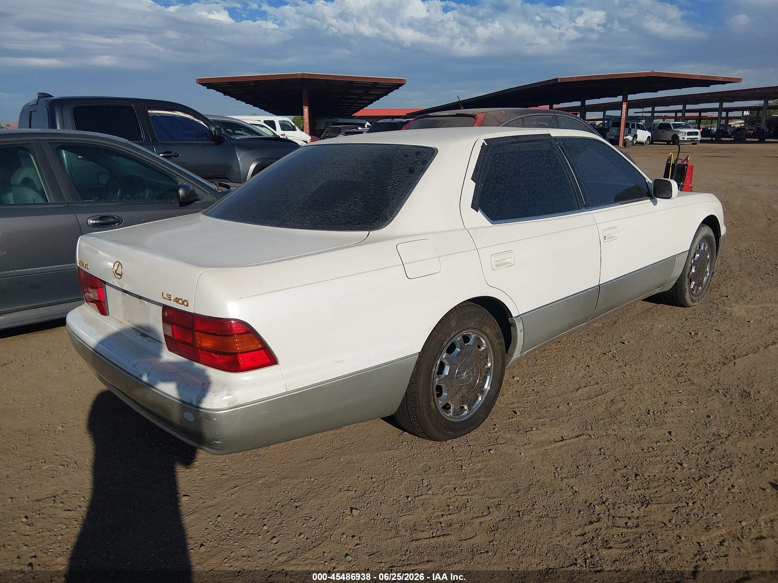 1996 Lexus Ls 400 White vin: JT8BH22F3T0038582