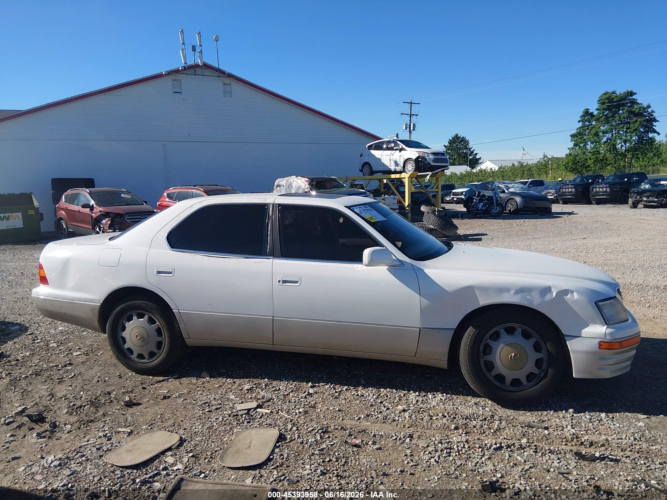 1996 Lexus Ls 400 White vin: JT8BH22F6T0061161