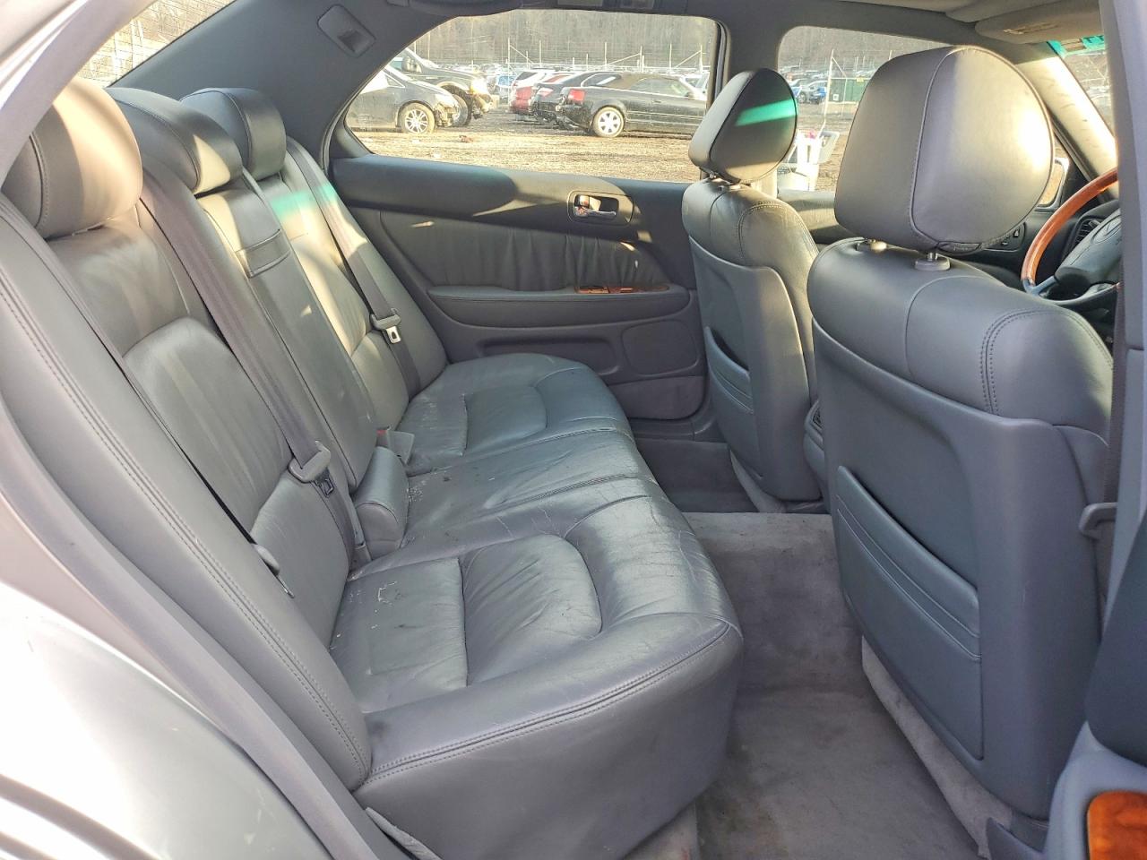 2000 Lexus Ls 400 Base Silver vin: JT8BH28F0Y0172352