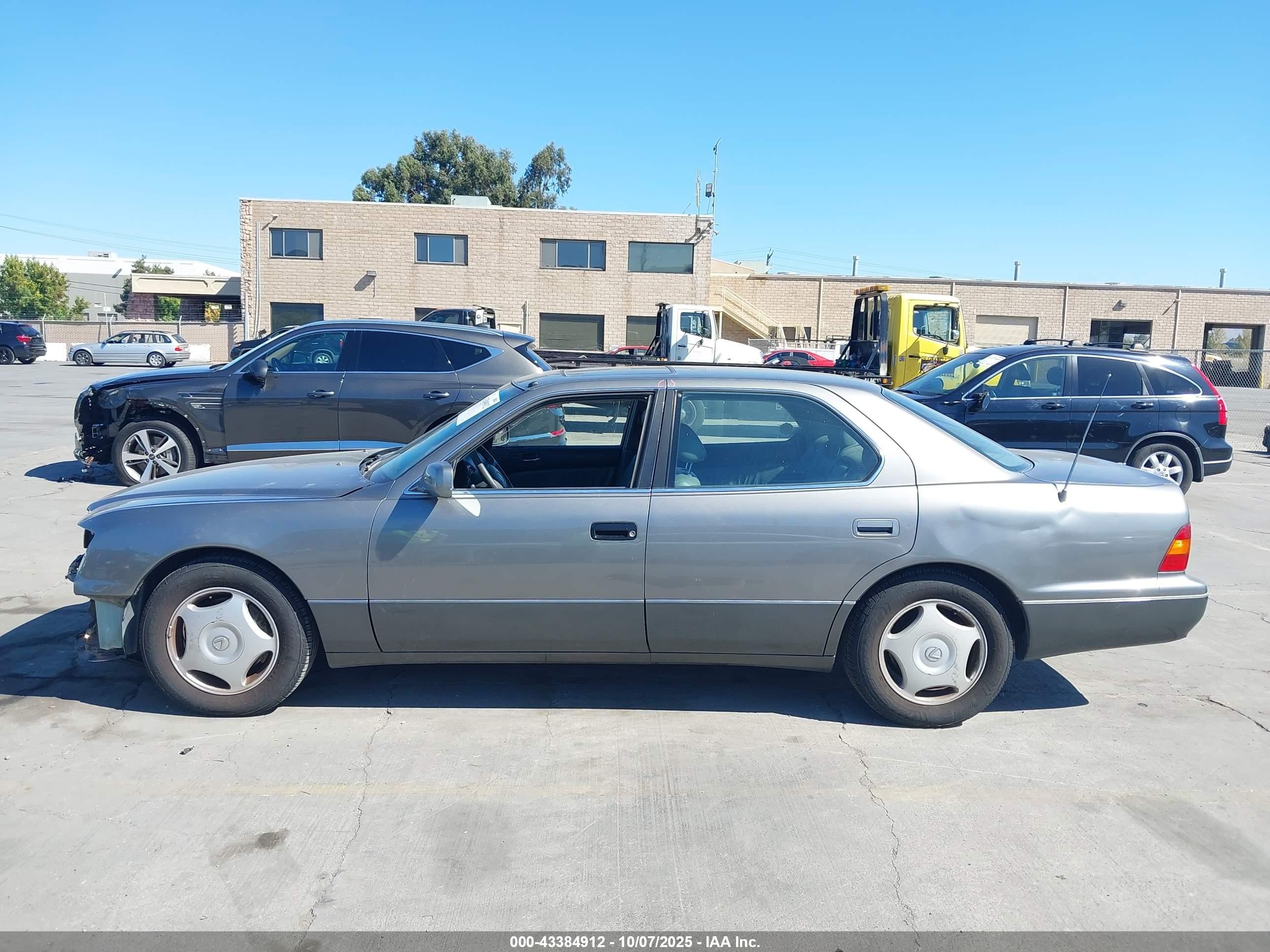 1997 Lexus Ls 400   Silver vin: JT8BH28F1V0094899