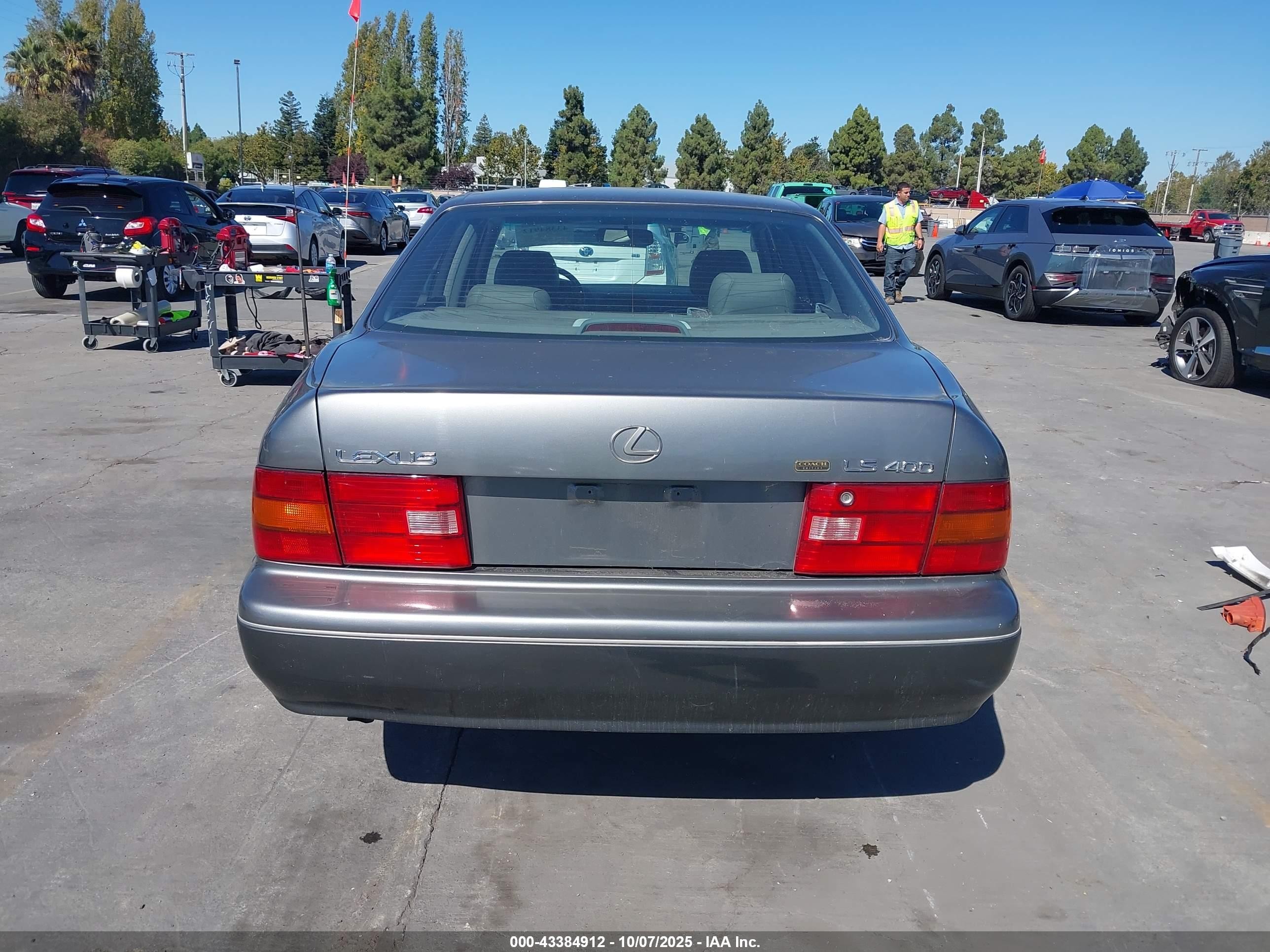 1997 Lexus Ls 400   Silver vin: JT8BH28F1V0094899