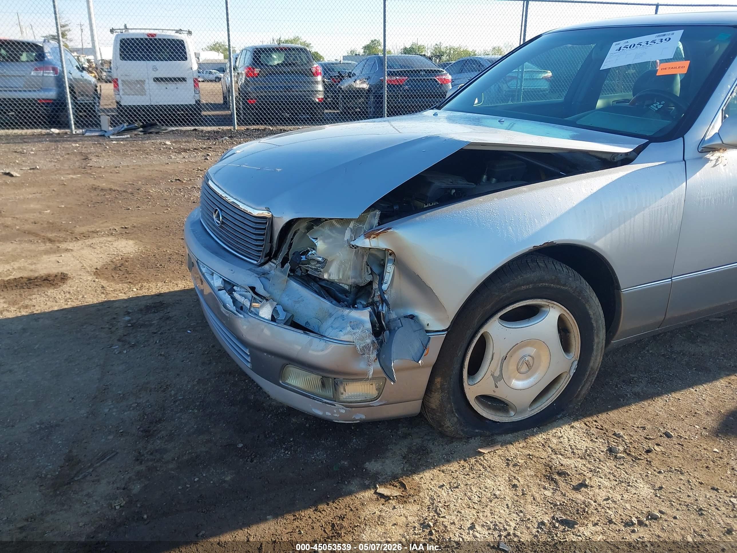 1999 Lexus Ls 400   Silver vin: JT8BH28F1X0166770