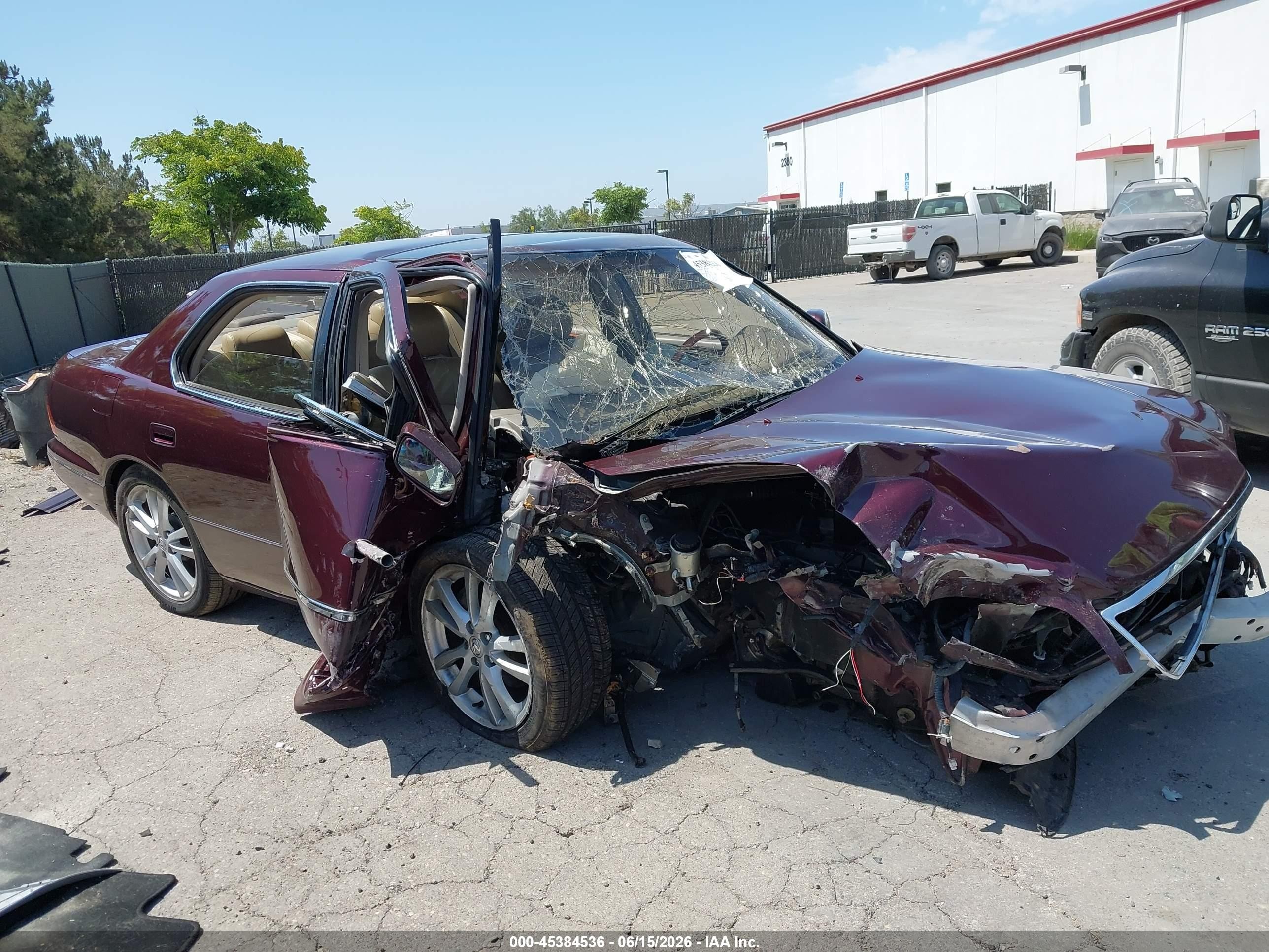2000 Lexus Ls 400   Purple vin: JT8BH28F1Y0171517
