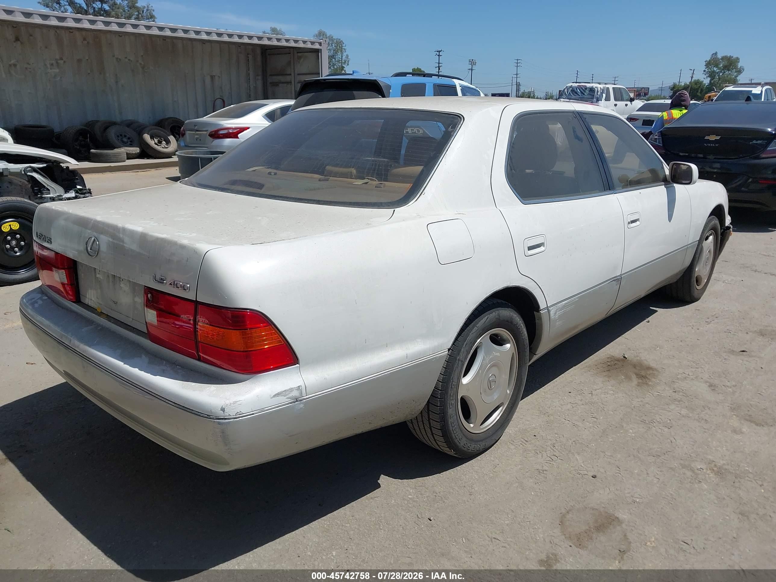 2000 Lexus Ls 400   White vin: JT8BH28F1Y0178502