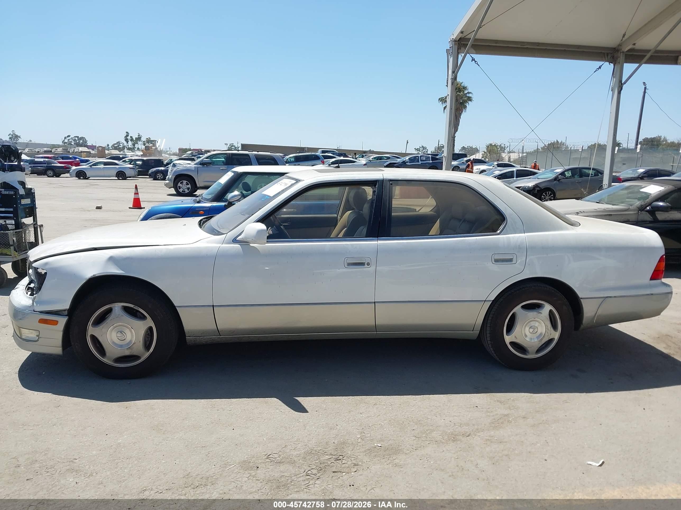 2000 Lexus Ls 400   White vin: JT8BH28F1Y0178502