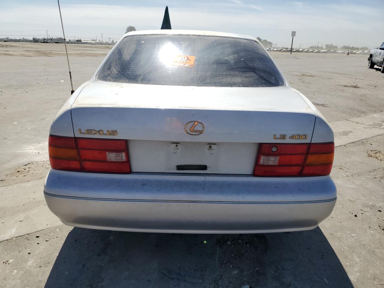 1997 Lexus Ls 400 White vin: JT8BH28F2V0090263