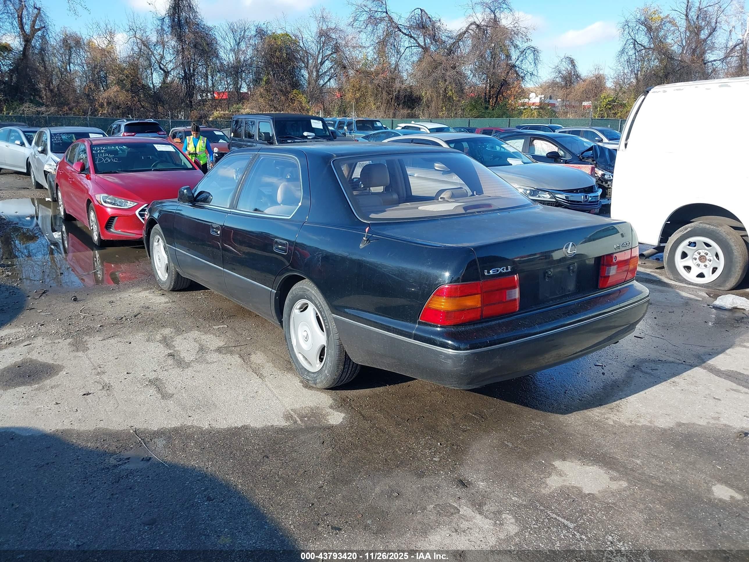 1997 Lexus Ls 400   Черный vin: JT8BH28F2V0092854