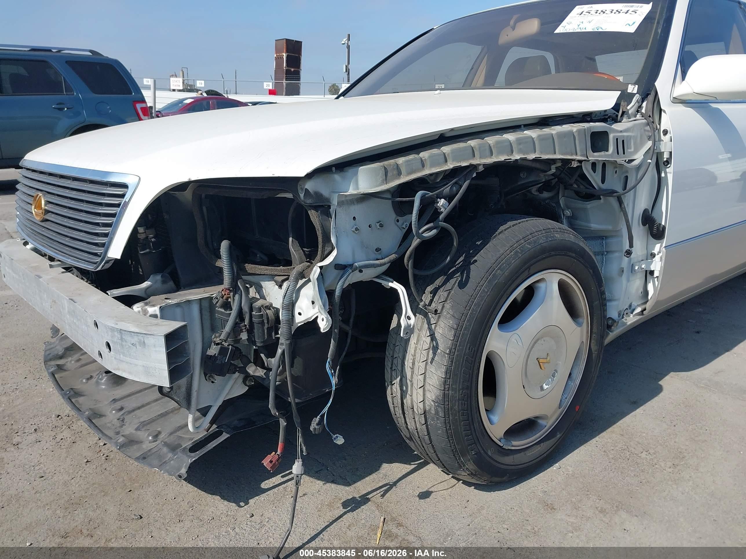 1999 Lexus Ls 400   White vin: JT8BH28F2X0148830