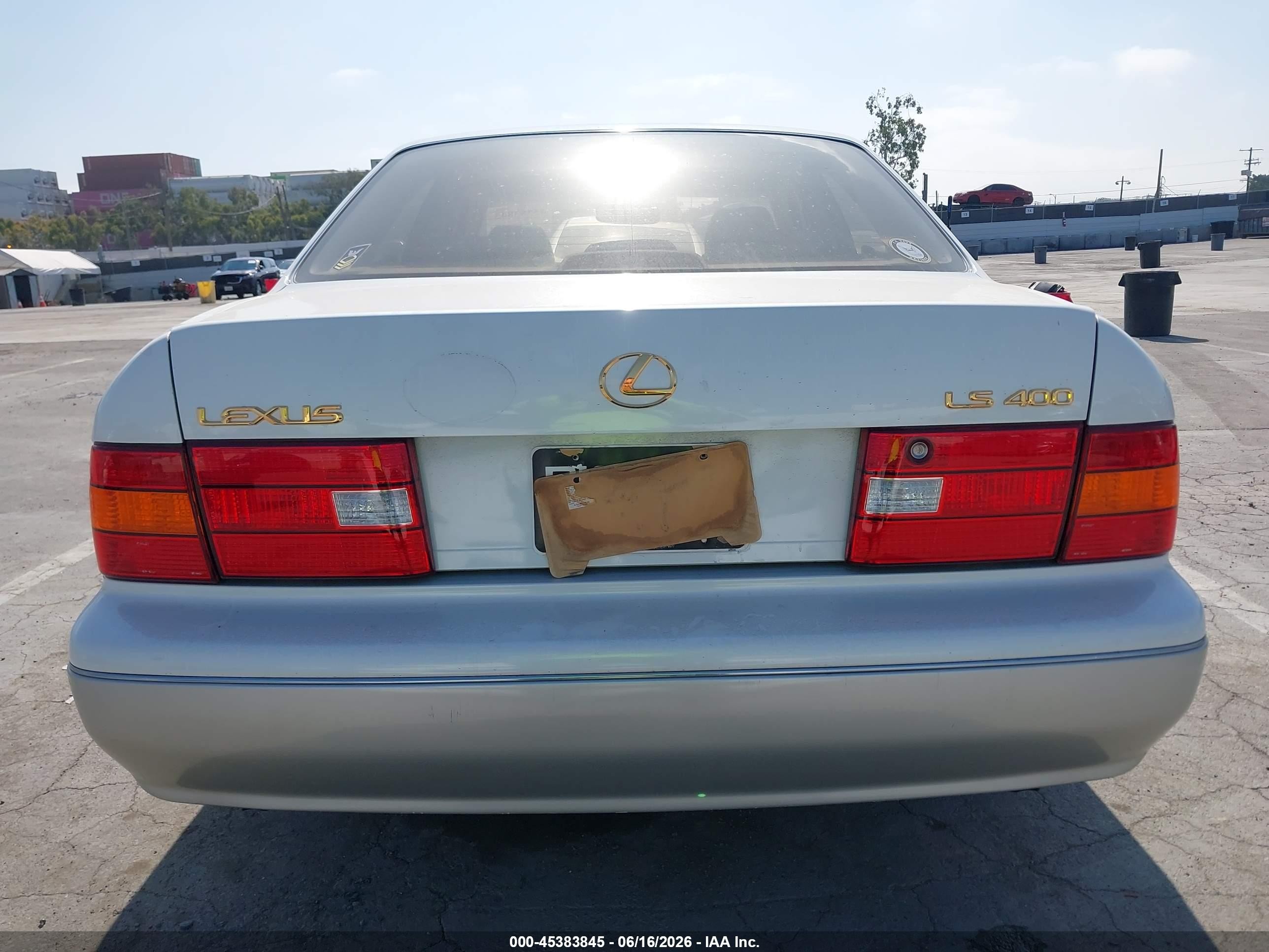 1999 Lexus Ls 400   White vin: JT8BH28F2X0148830