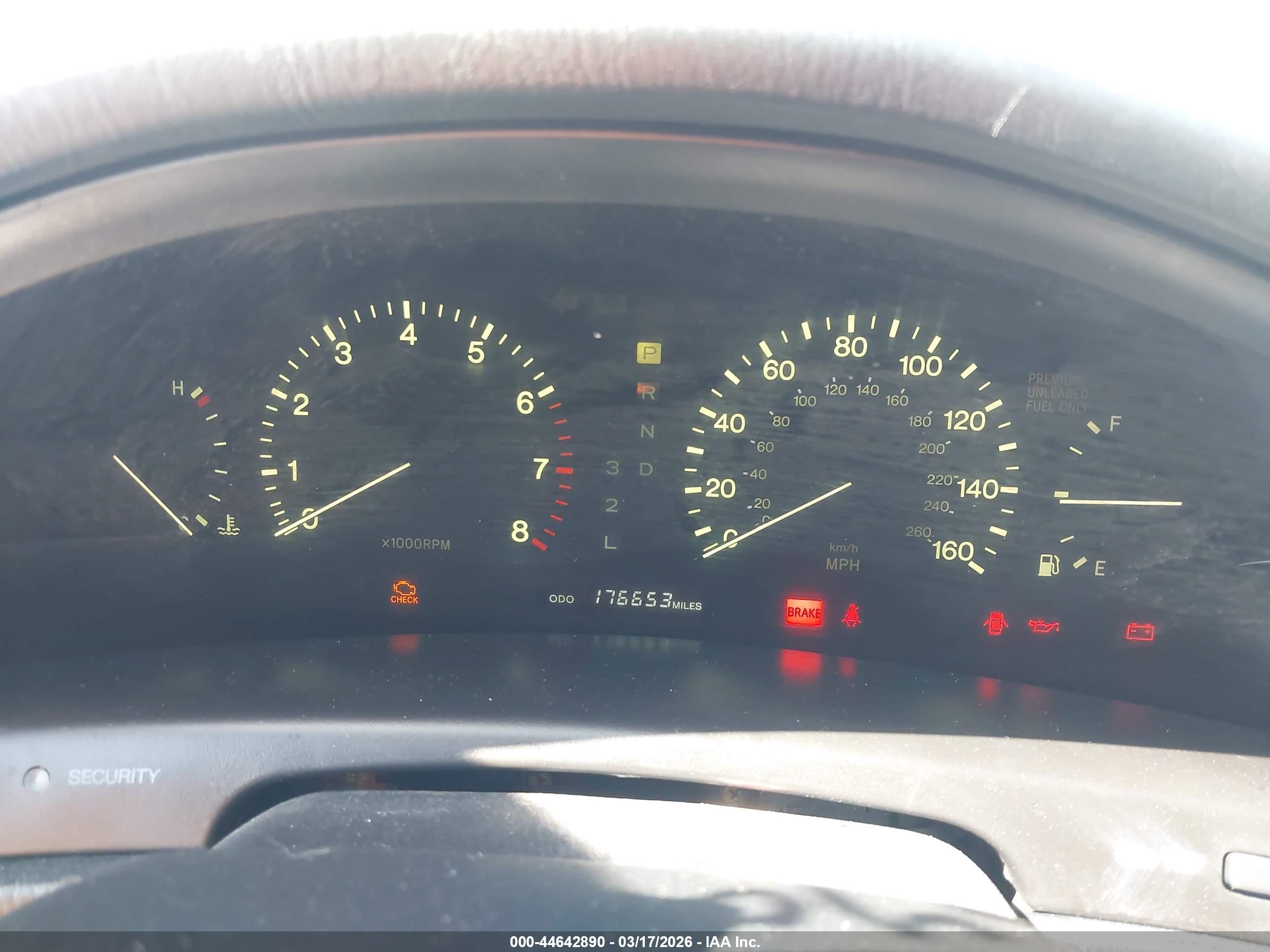 1997 Lexus Ls 400   Черный vin: JT8BH28F3V0090885