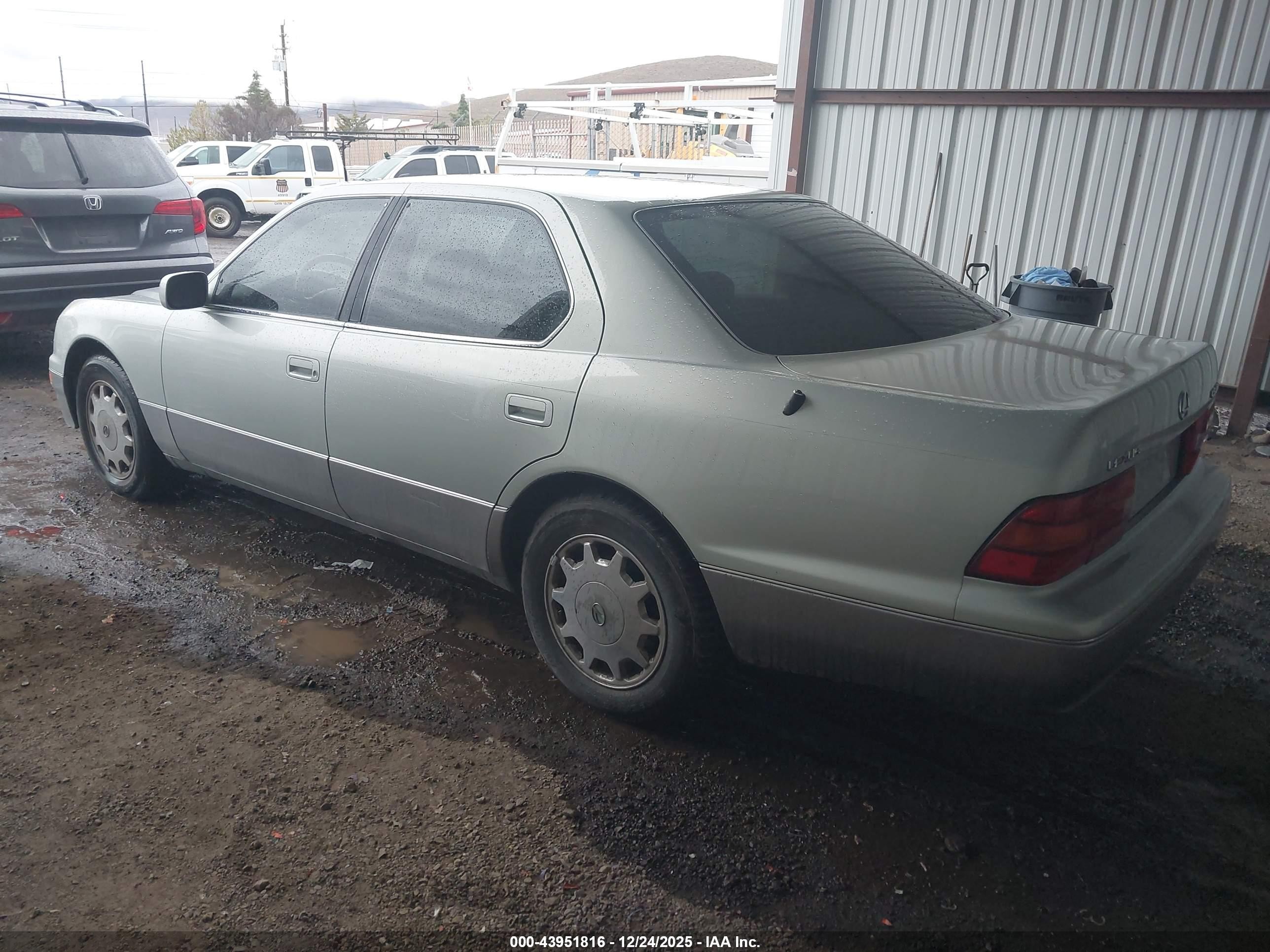 1997 Lexus Ls 400   Green vin: JT8BH28F3V0092538