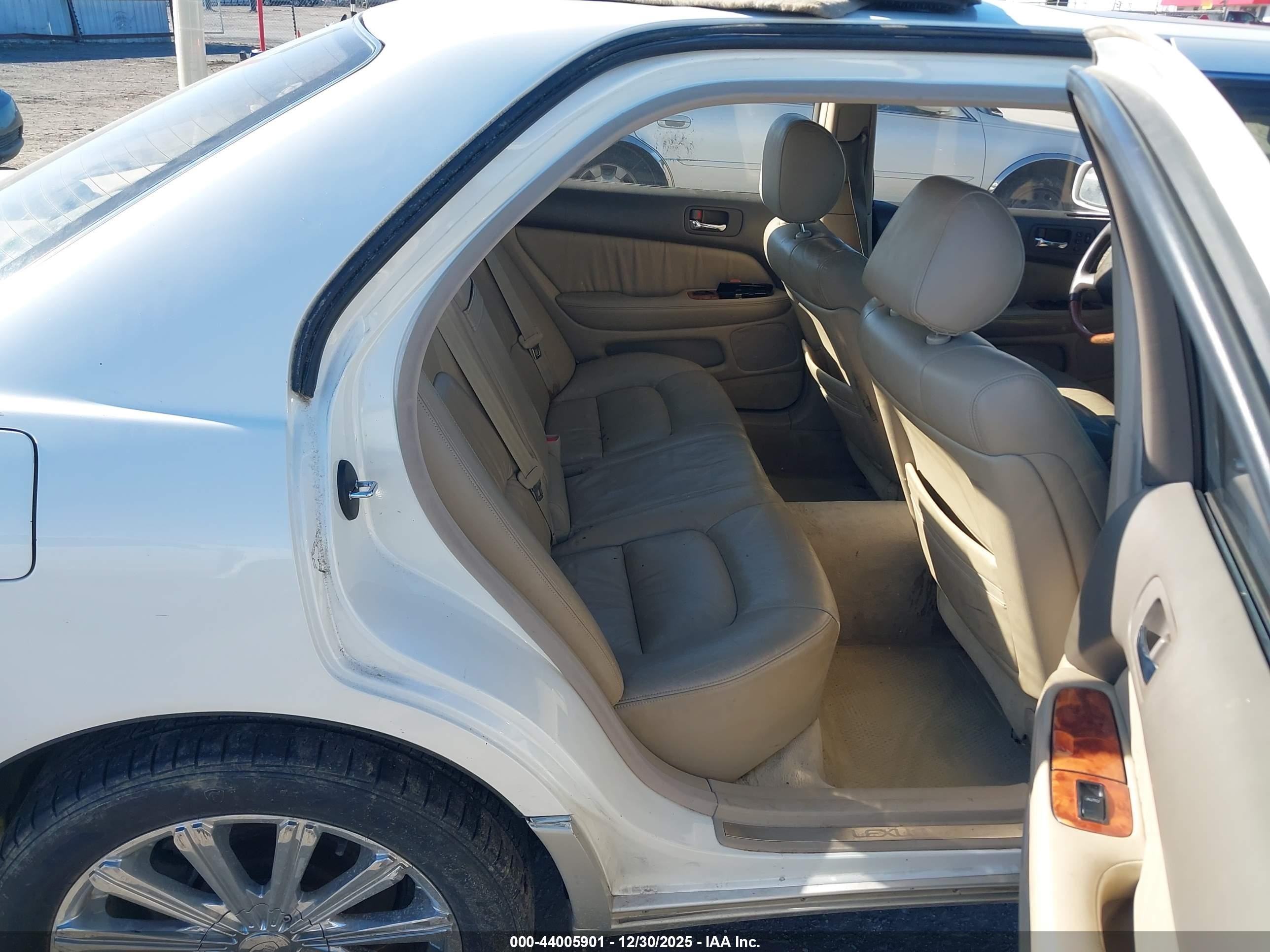 1999 Lexus Ls 400   White vin: JT8BH28F3X0144916