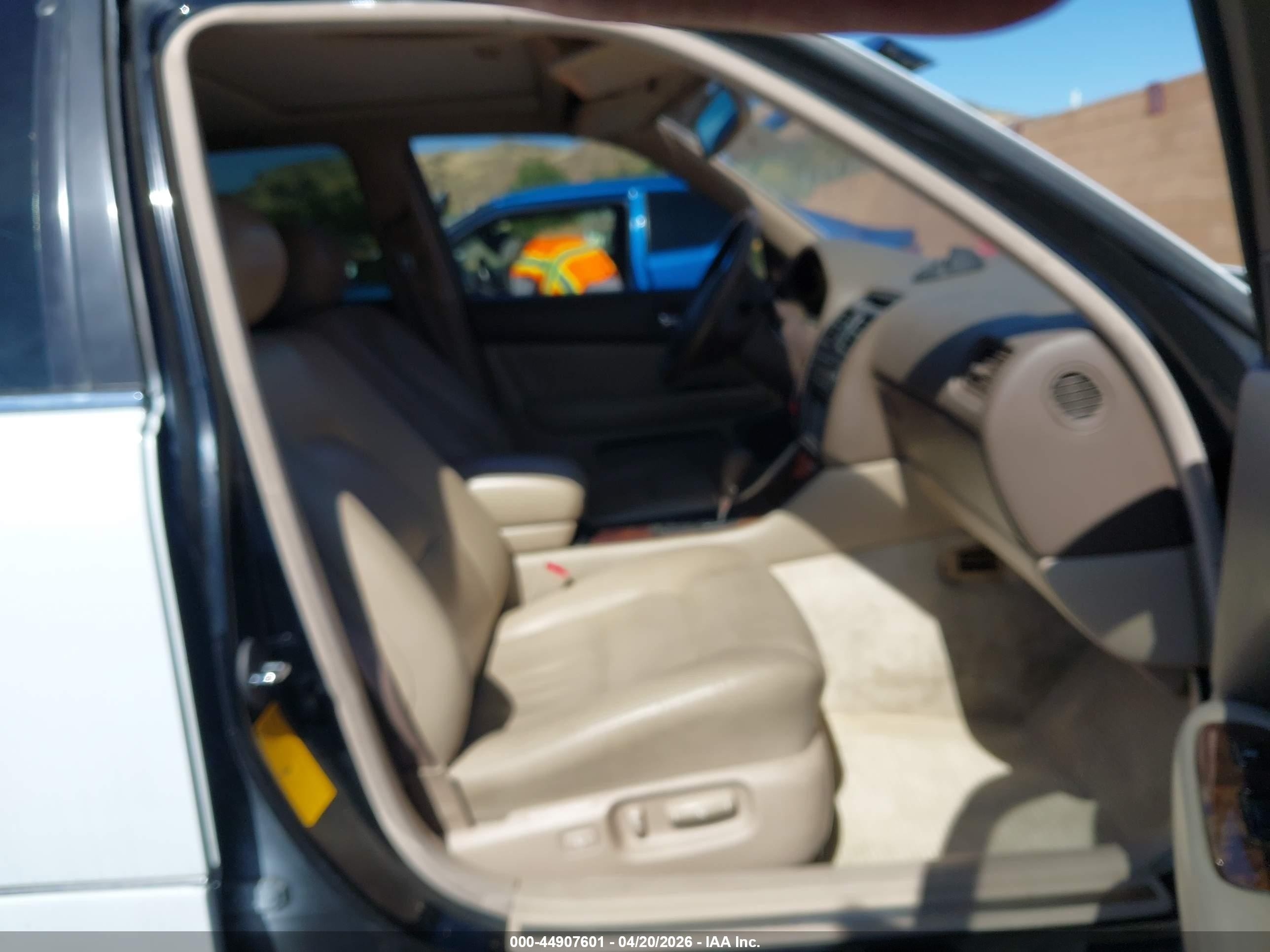 1997 Lexus Ls 400   Белый vin: JT8BH28F4V0071049