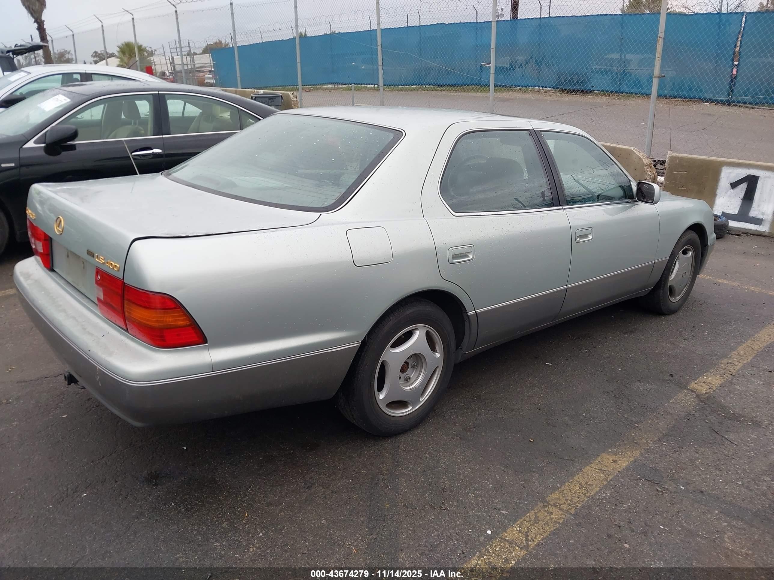 1997 Lexus Ls 400   Green vin: JT8BH28F4V0097571