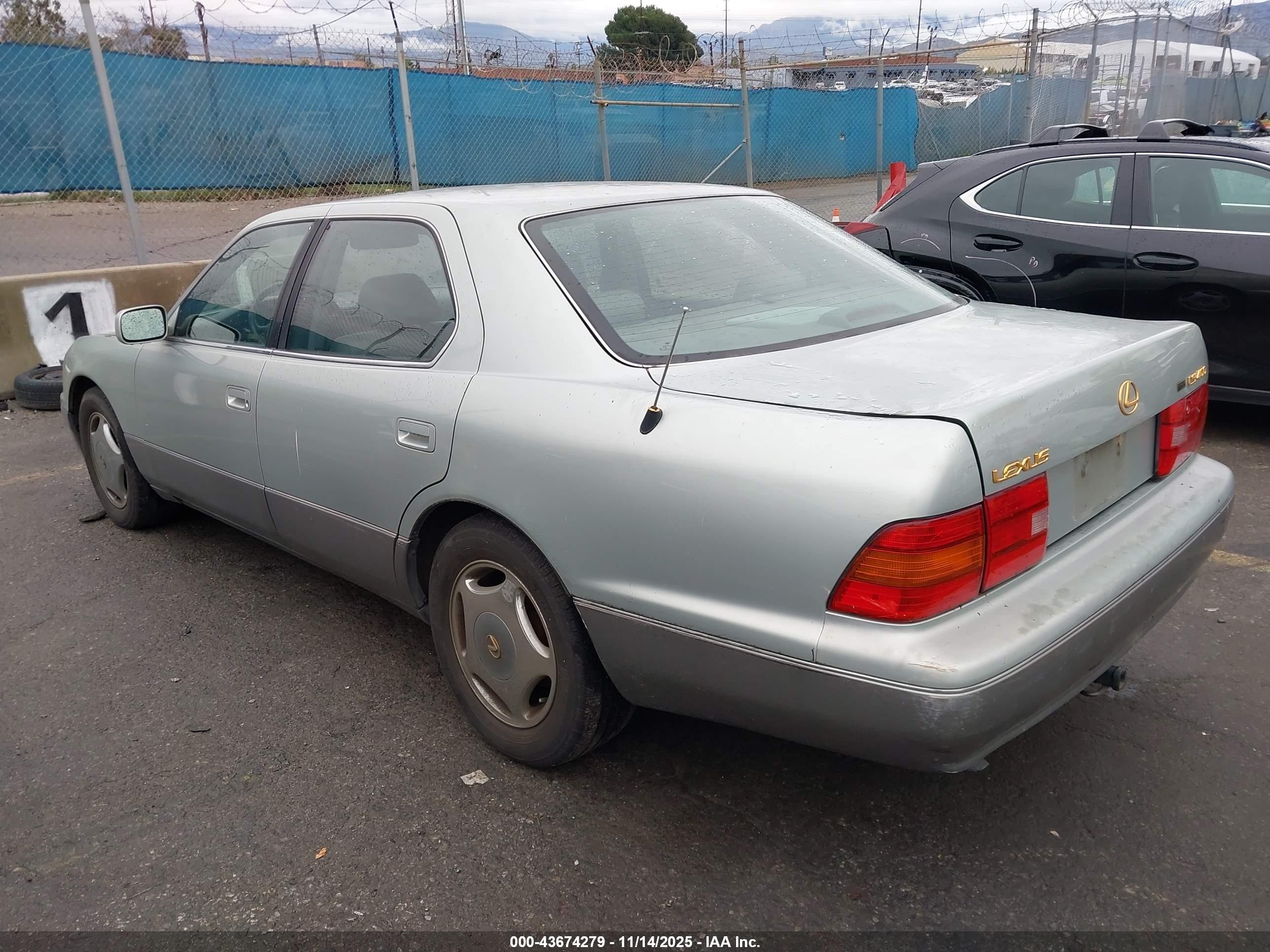 1997 Lexus Ls 400   Green vin: JT8BH28F4V0097571