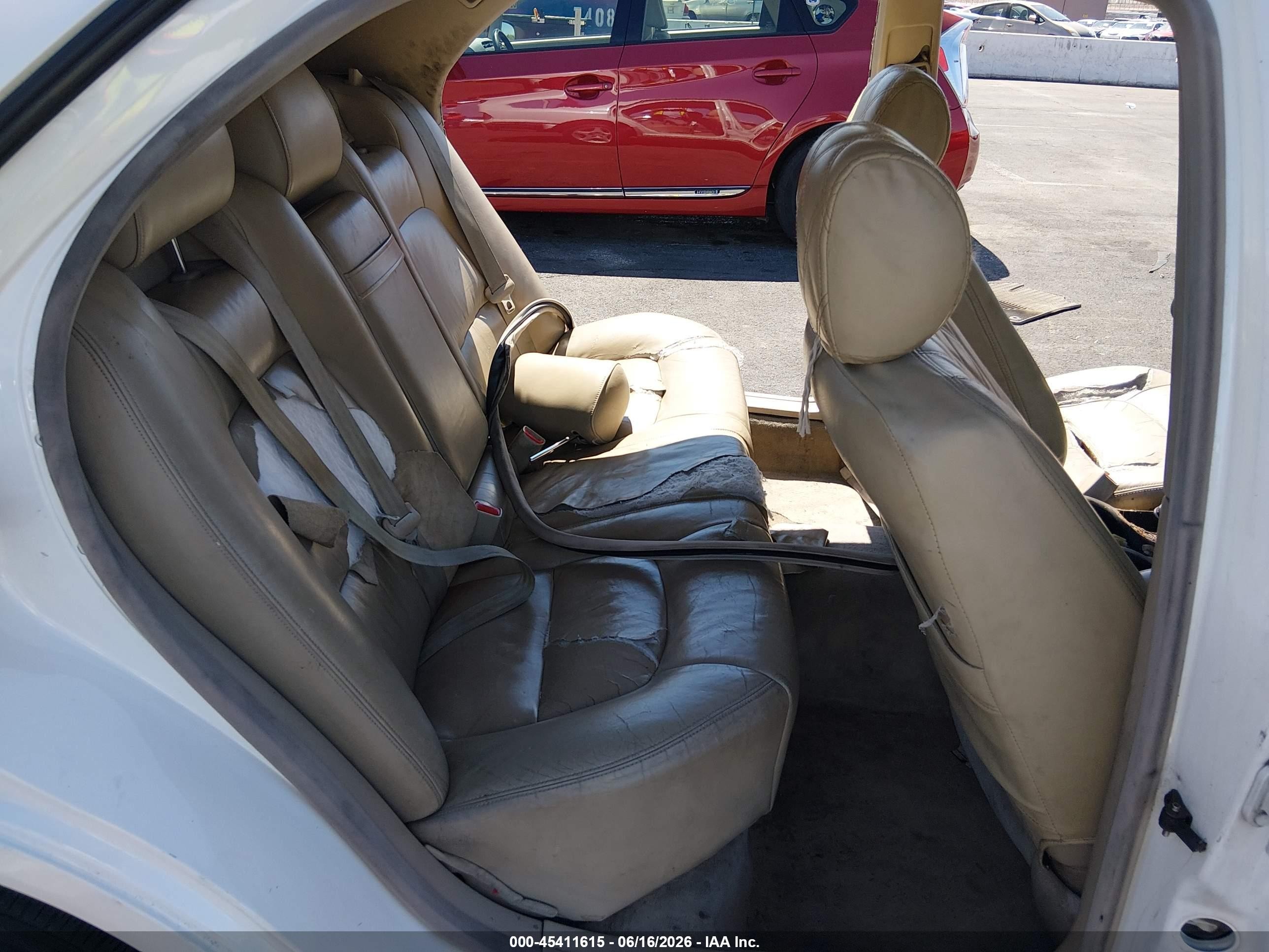 1998 Lexus Ls 400   White vin: JT8BH28F4W0128478