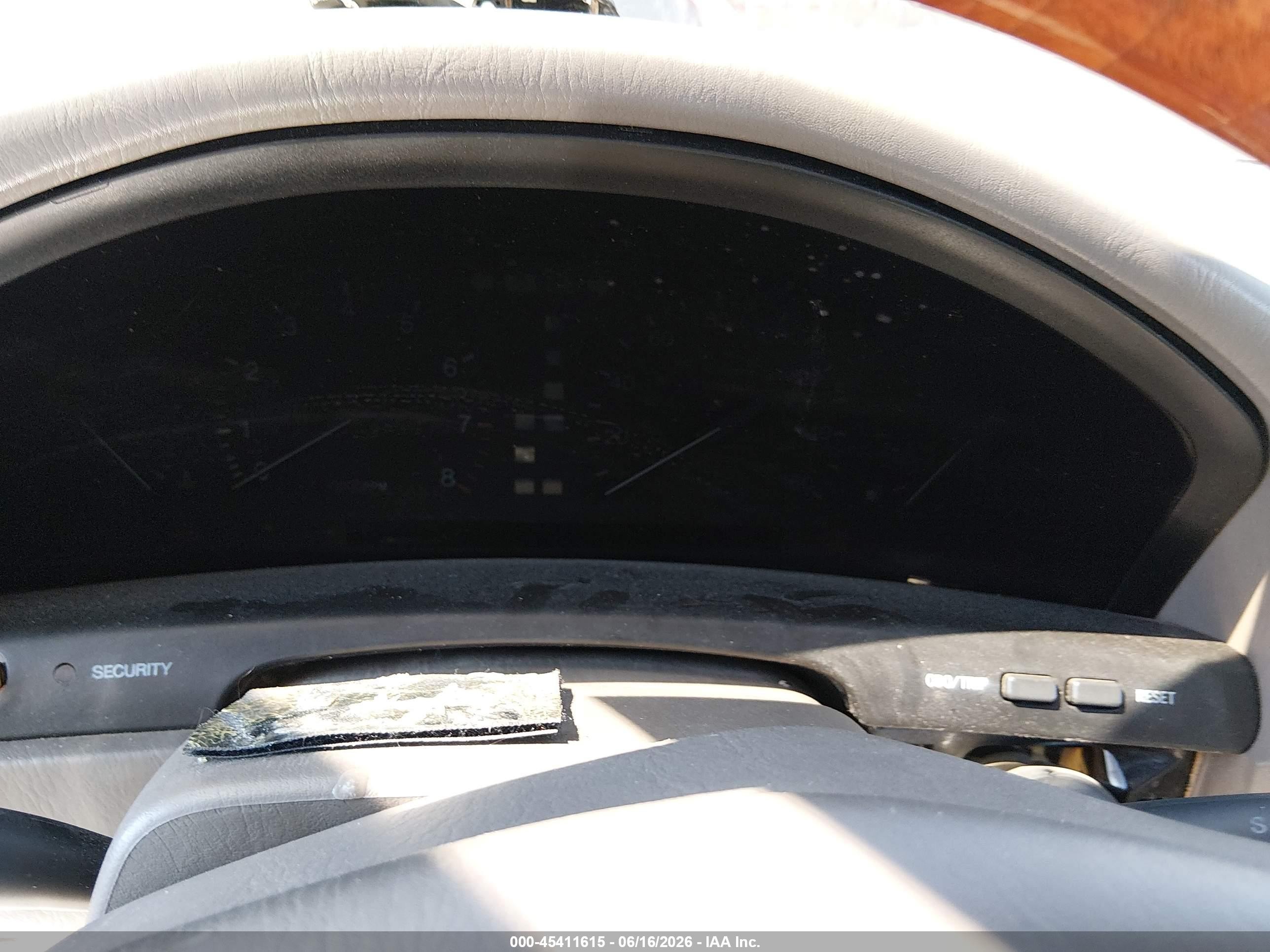 1998 Lexus Ls 400   White vin: JT8BH28F4W0128478