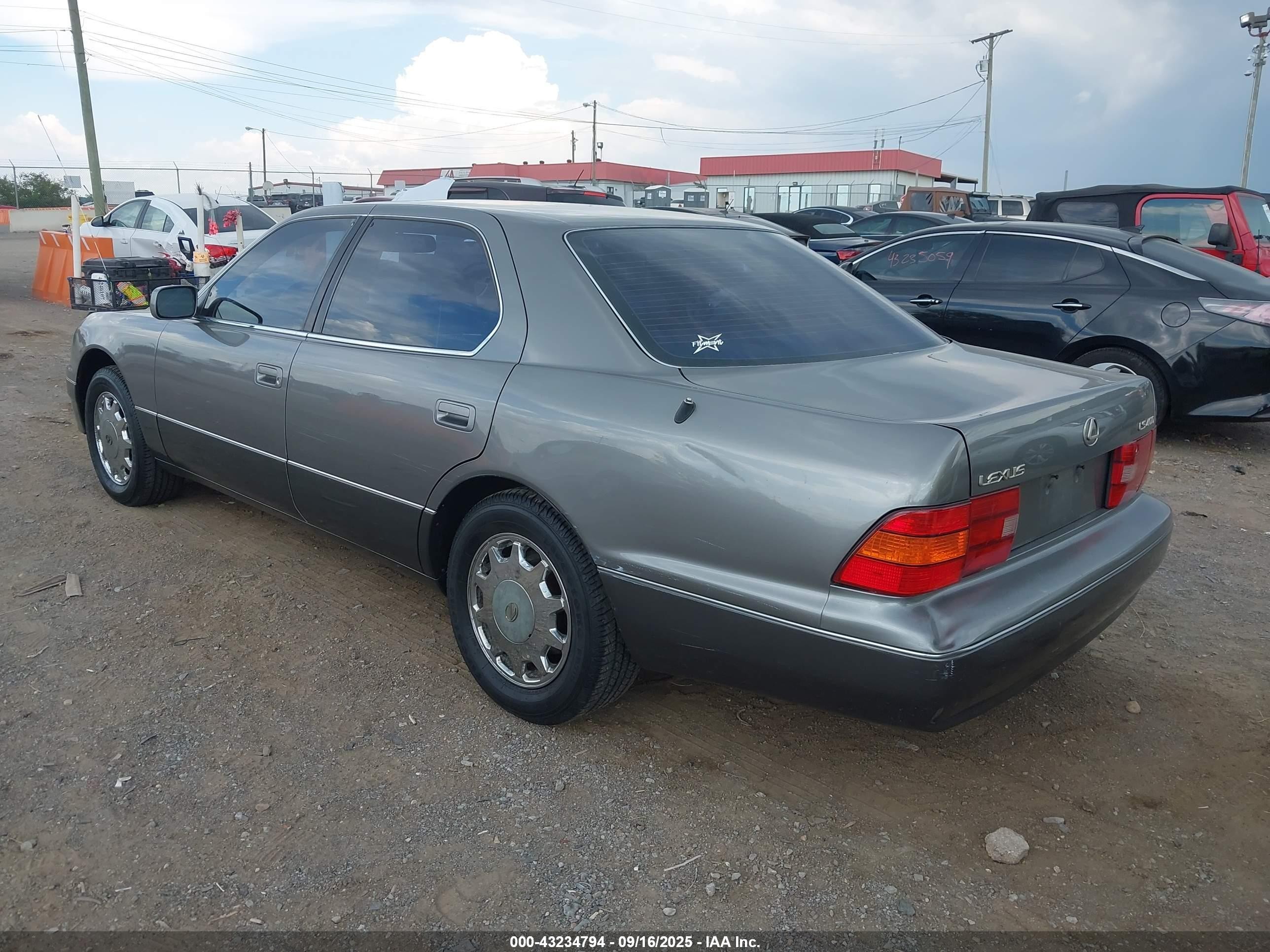 1997 Lexus Ls 400   Серый vin: JT8BH28F5V0091438