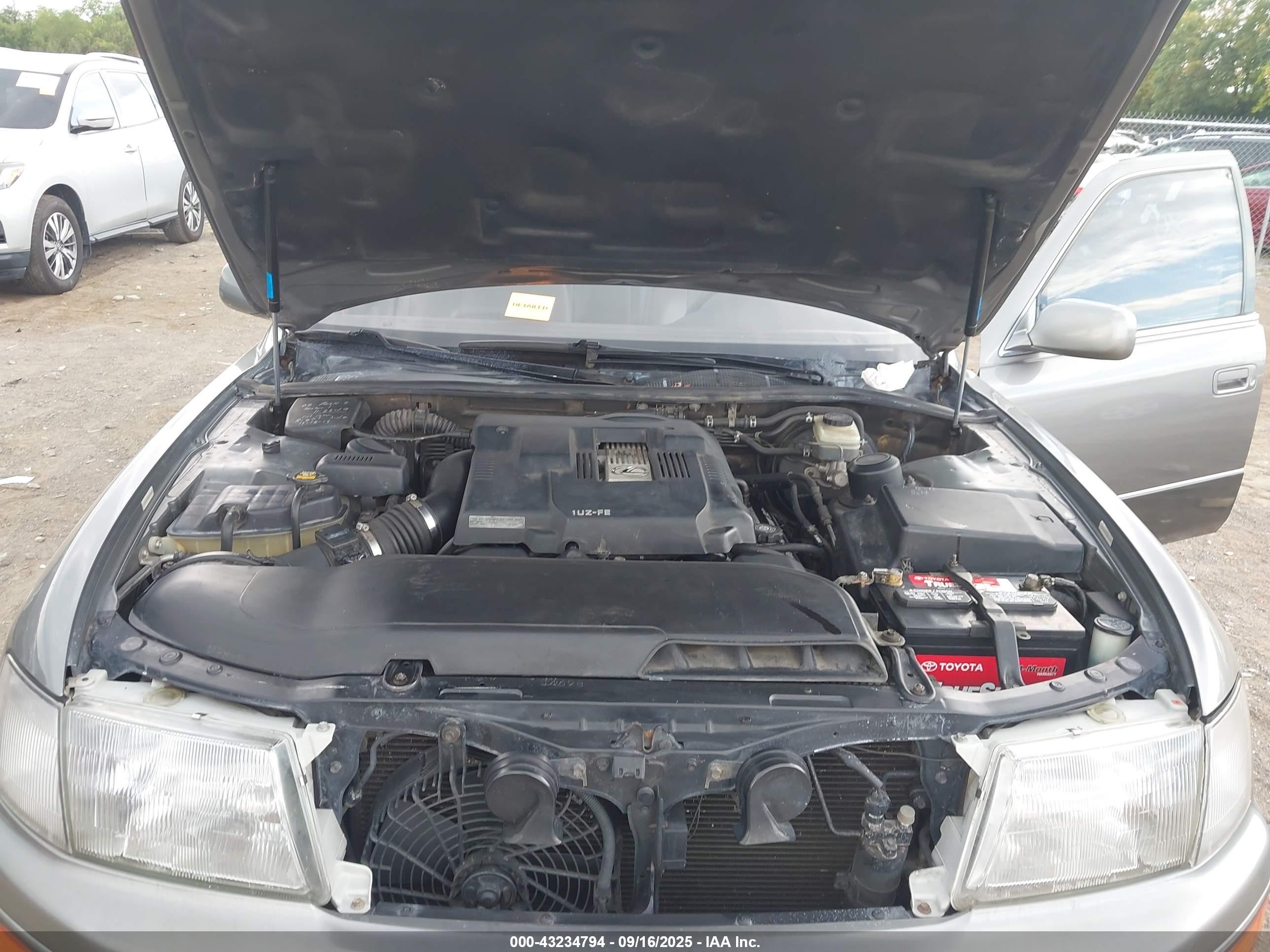 1997 Lexus Ls 400   Серый vin: JT8BH28F5V0091438