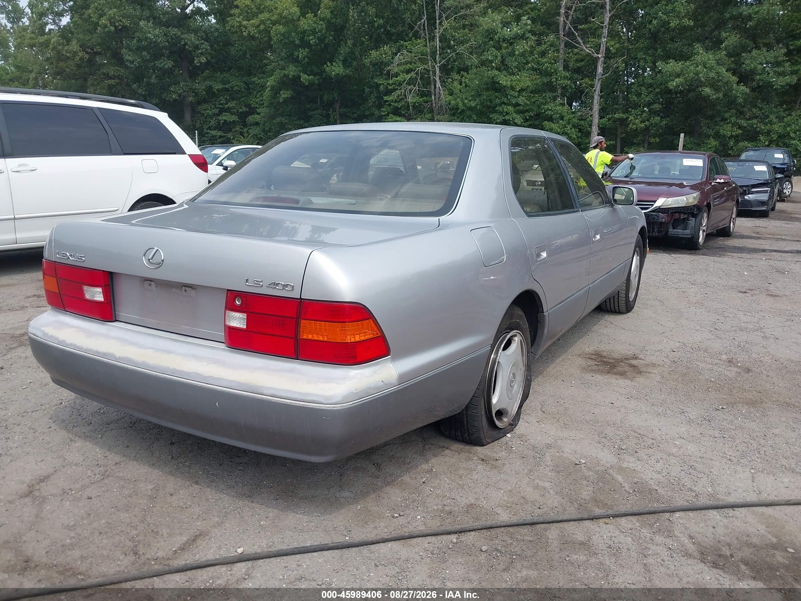 1998 Lexus Ls 400   Silver vin: JT8BH28F5W0122558