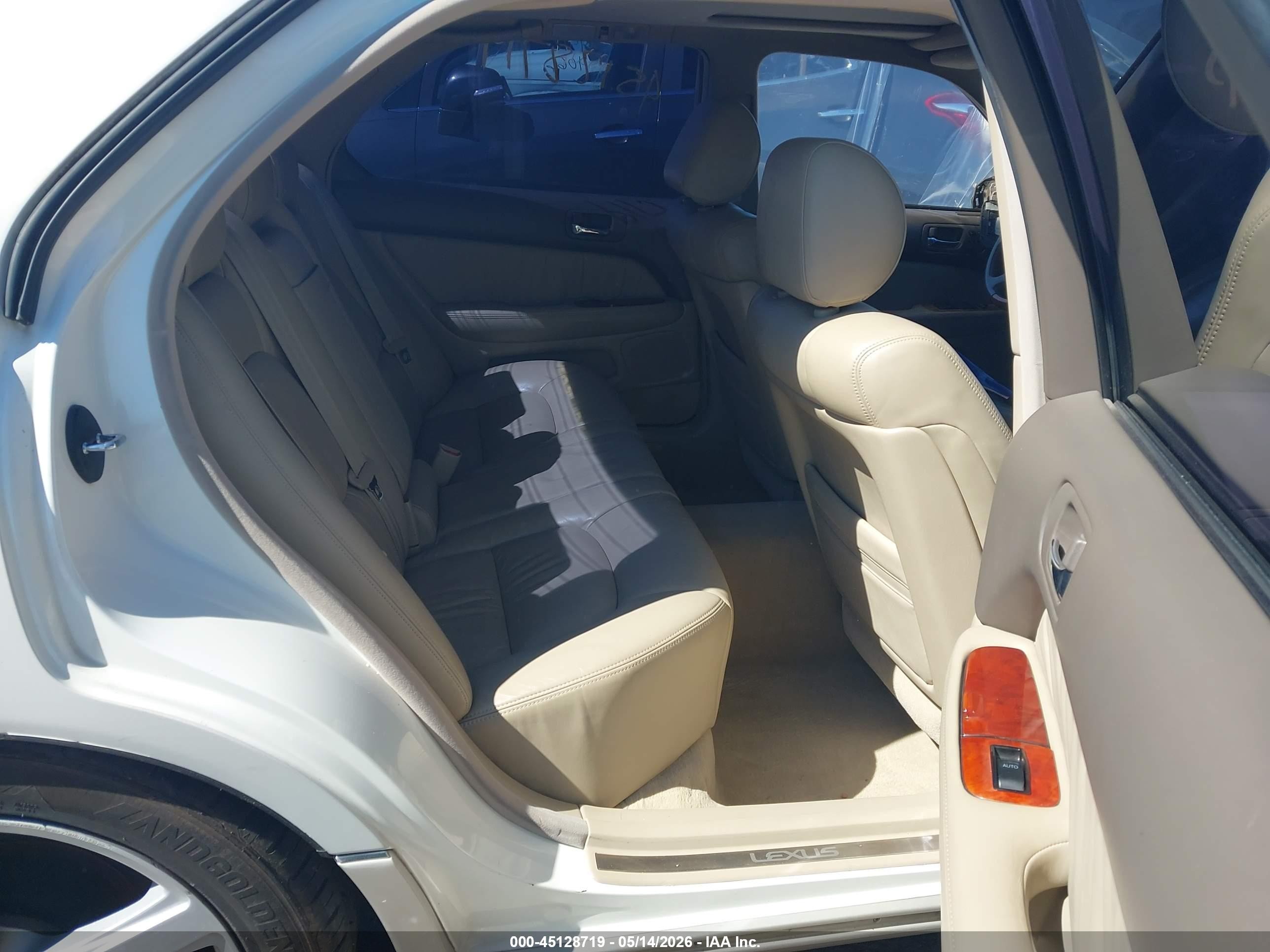 1998 Lexus Ls 400   White vin: JT8BH28F5W0125069
