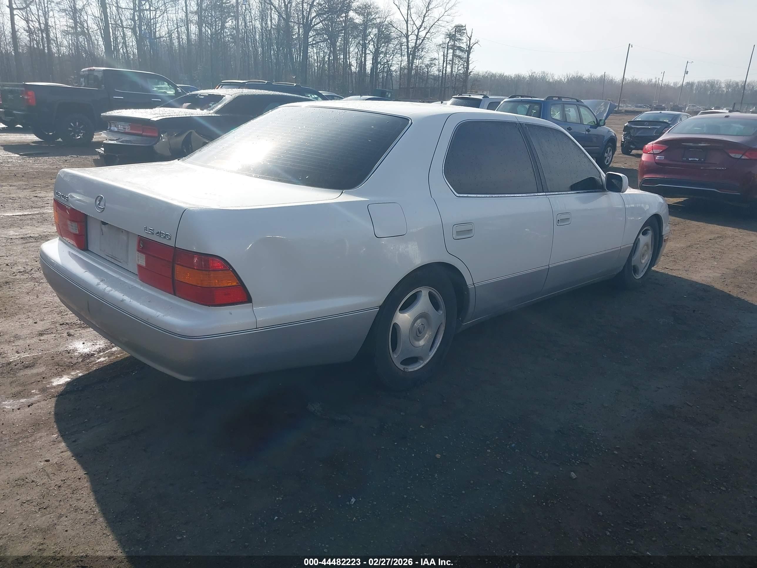 1999 Lexus Ls 400   Белый vin: JT8BH28F5X0149678