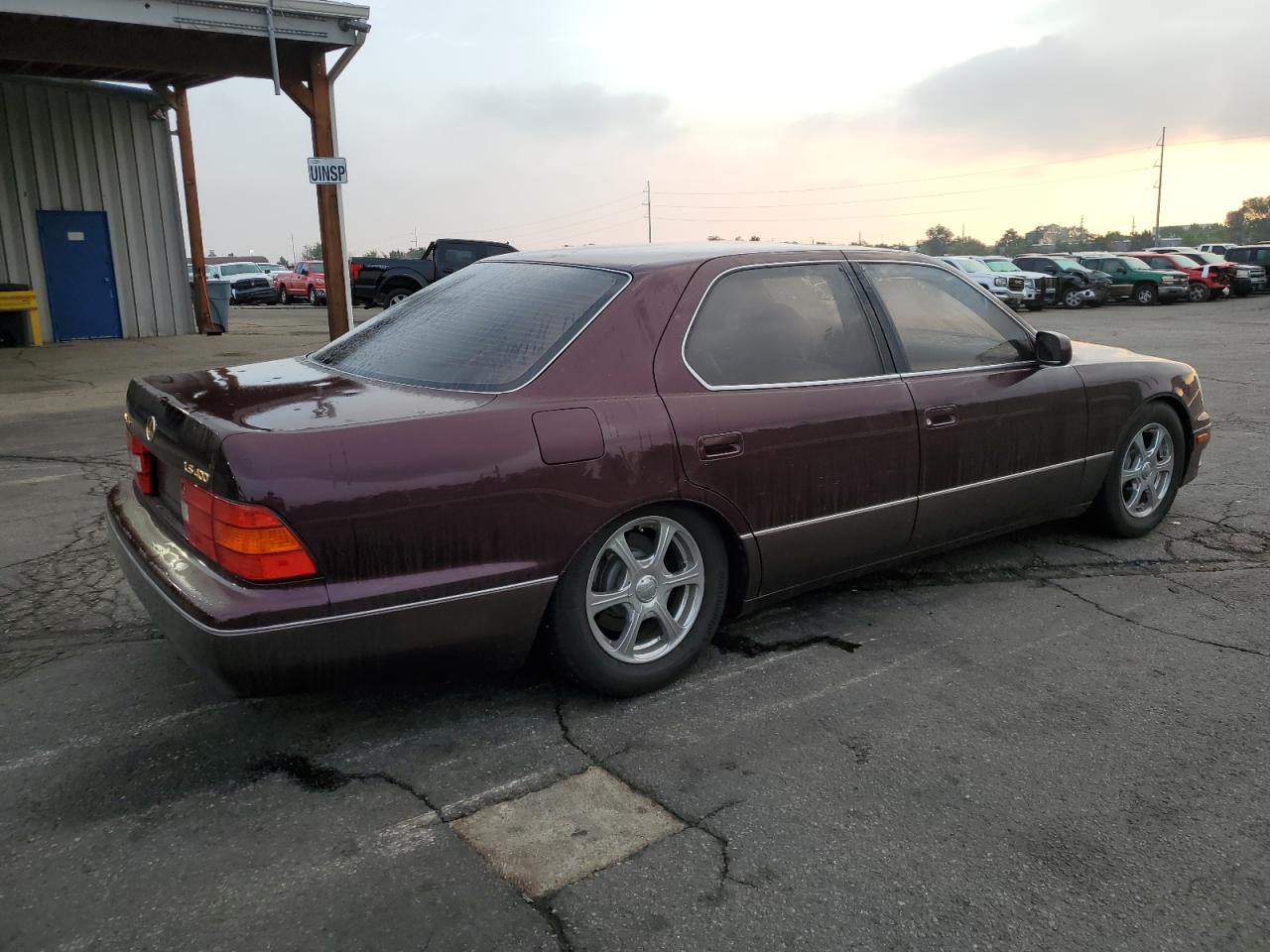 2000 Lexus Ls 400 Burgundy vin: JT8BH28F5Y0168135