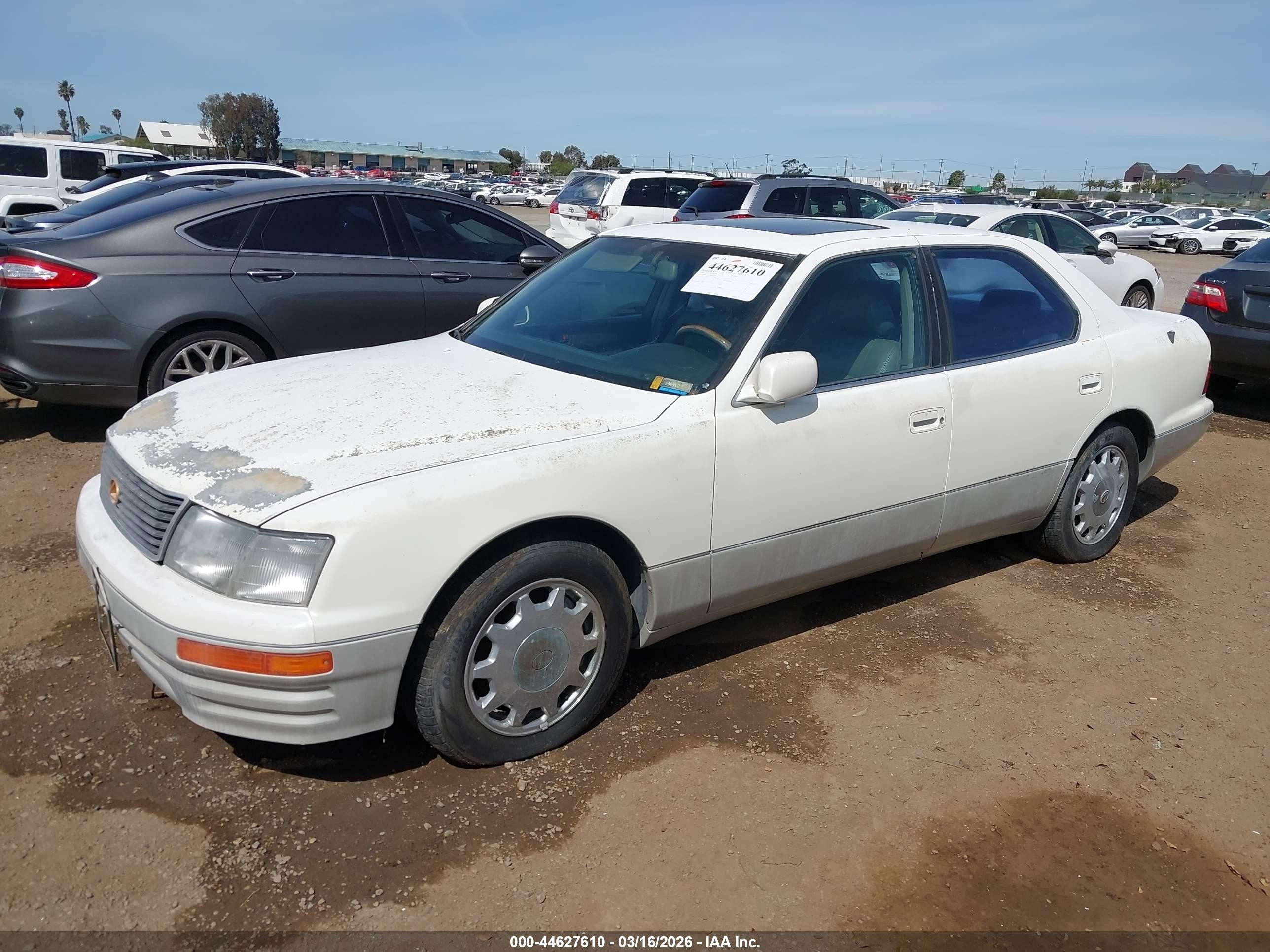 1997 Lexus Ls 400   White vin: JT8BH28F6V0070856