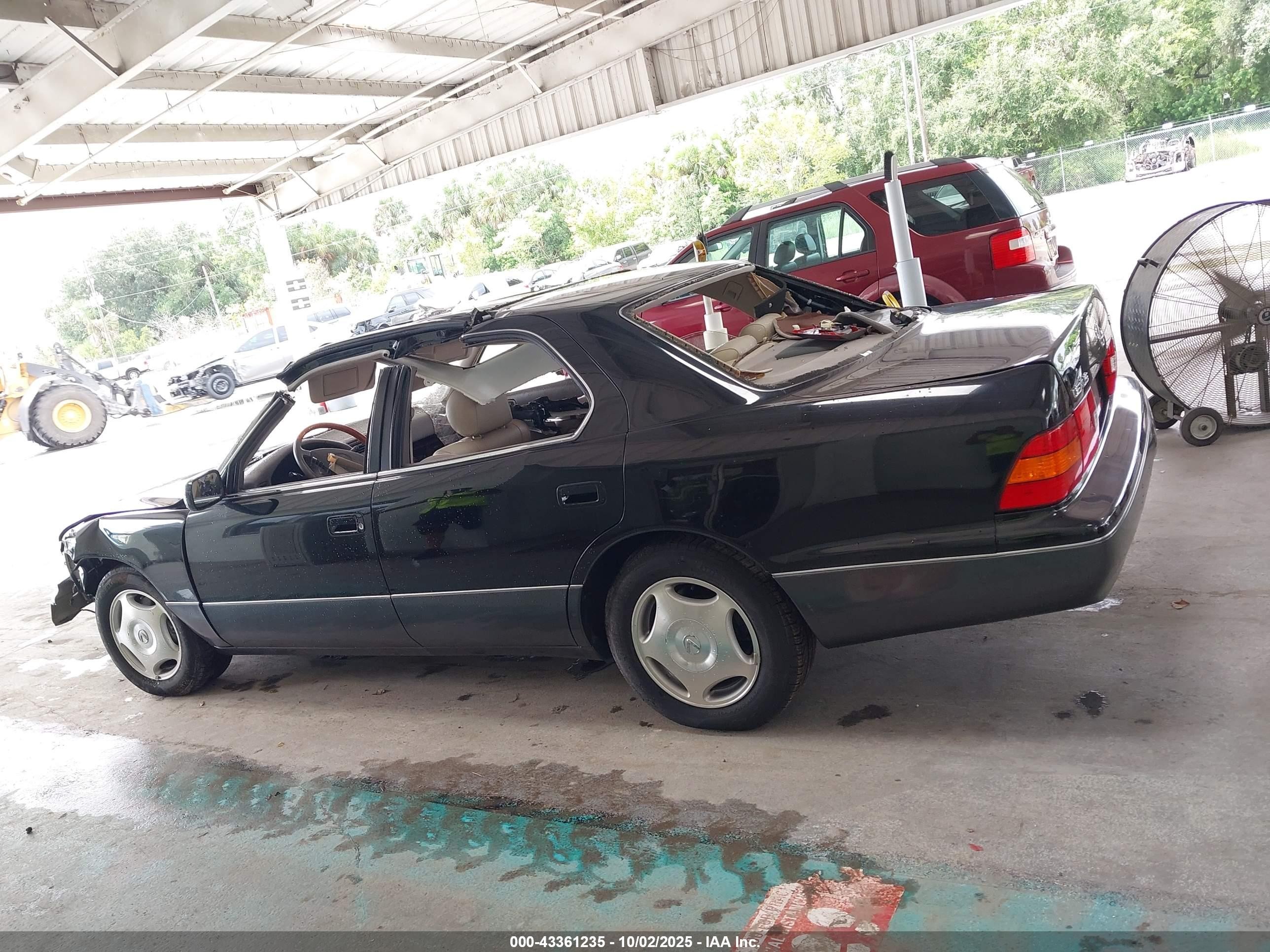 1999 Lexus Ls 400   Black vin: JT8BH28F6X0147065