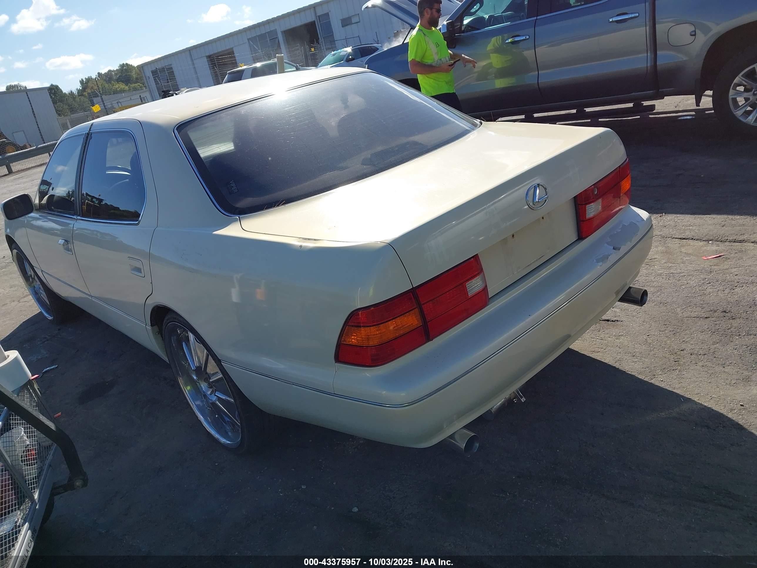 1999 Lexus Ls 400   Tan vin: JT8BH28F6X0150189