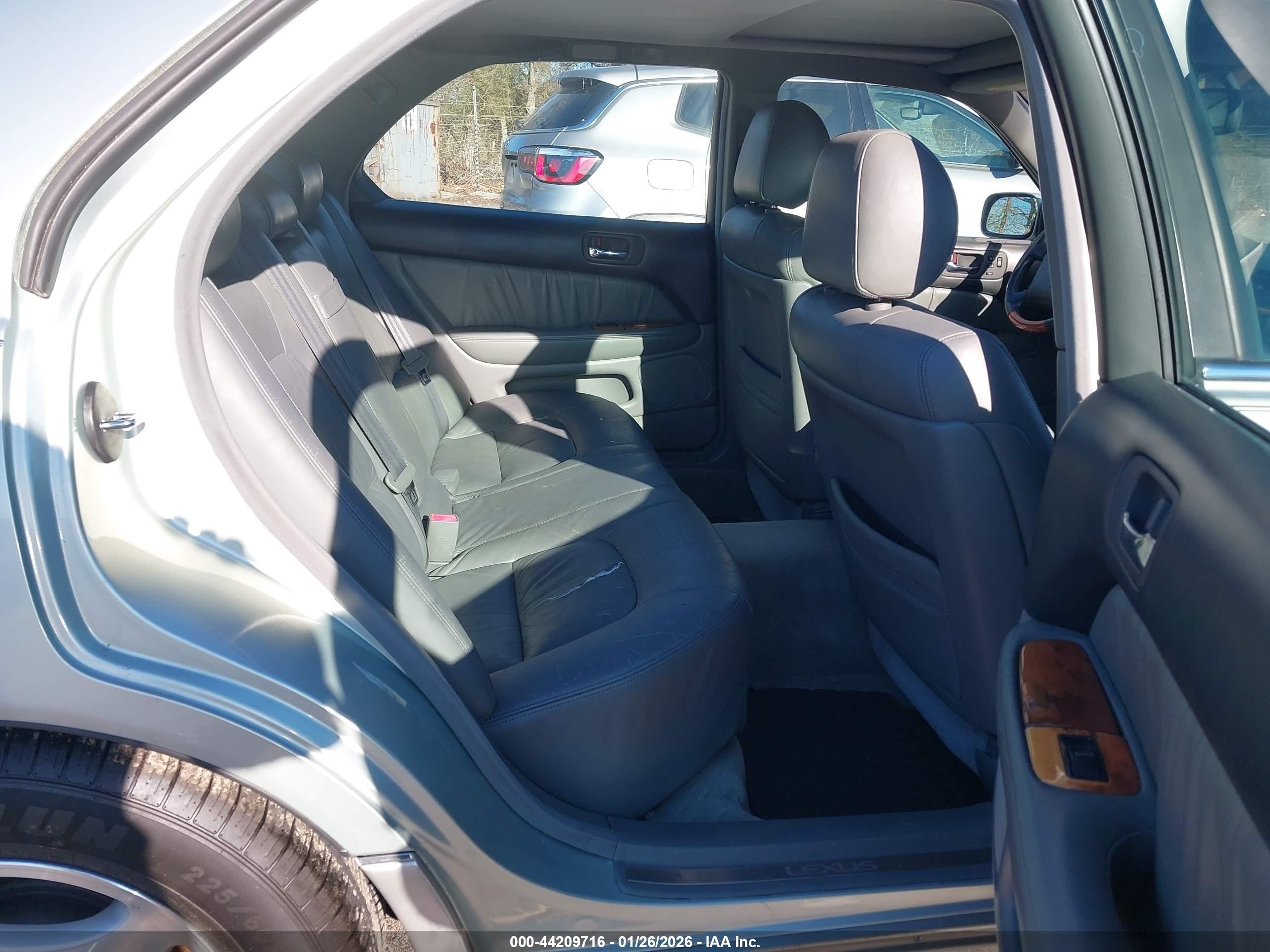 1999 Lexus Ls 400   Зеленый vin: JT8BH28F6X0159443